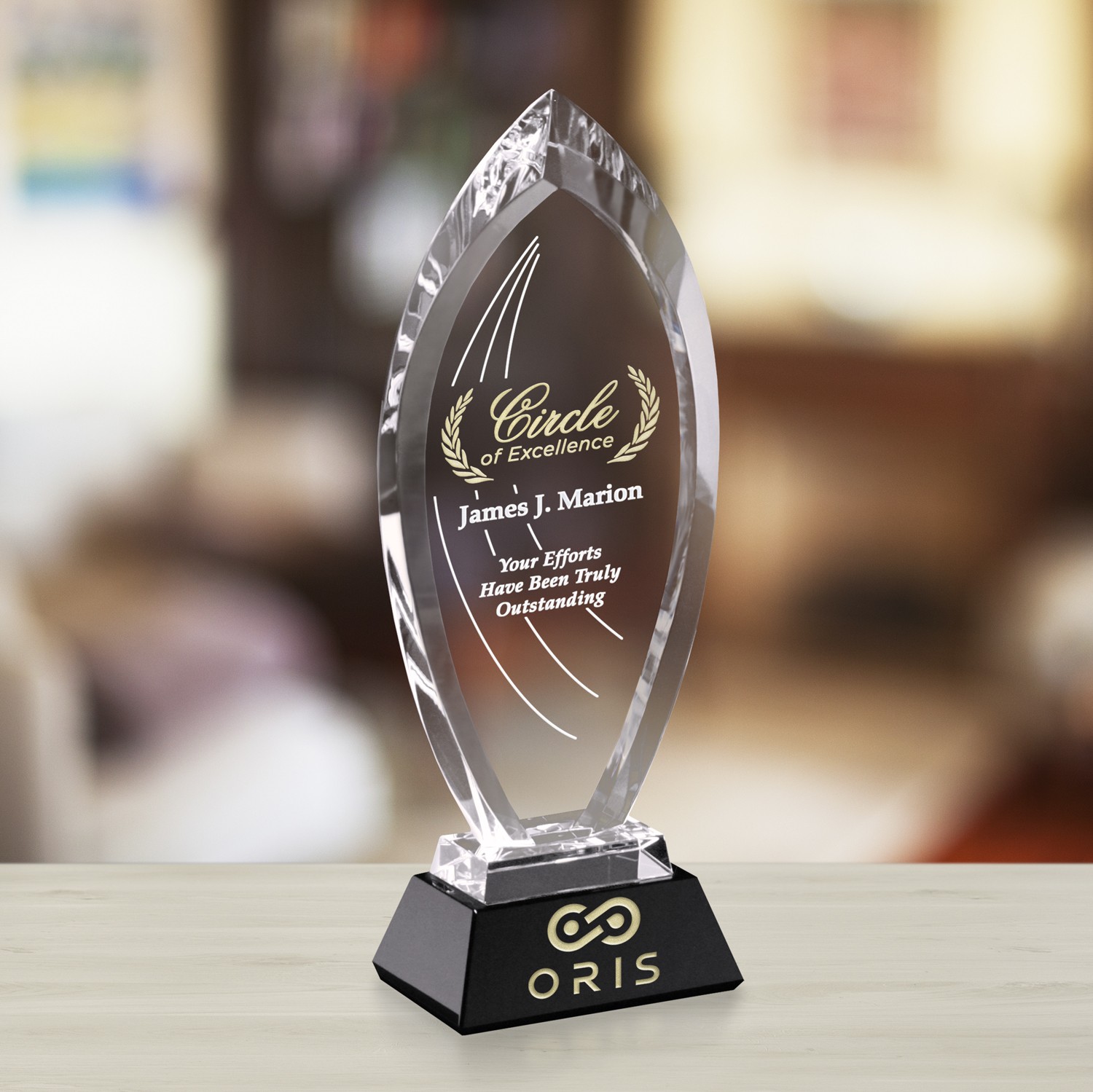Picture of Majestic Award 12"