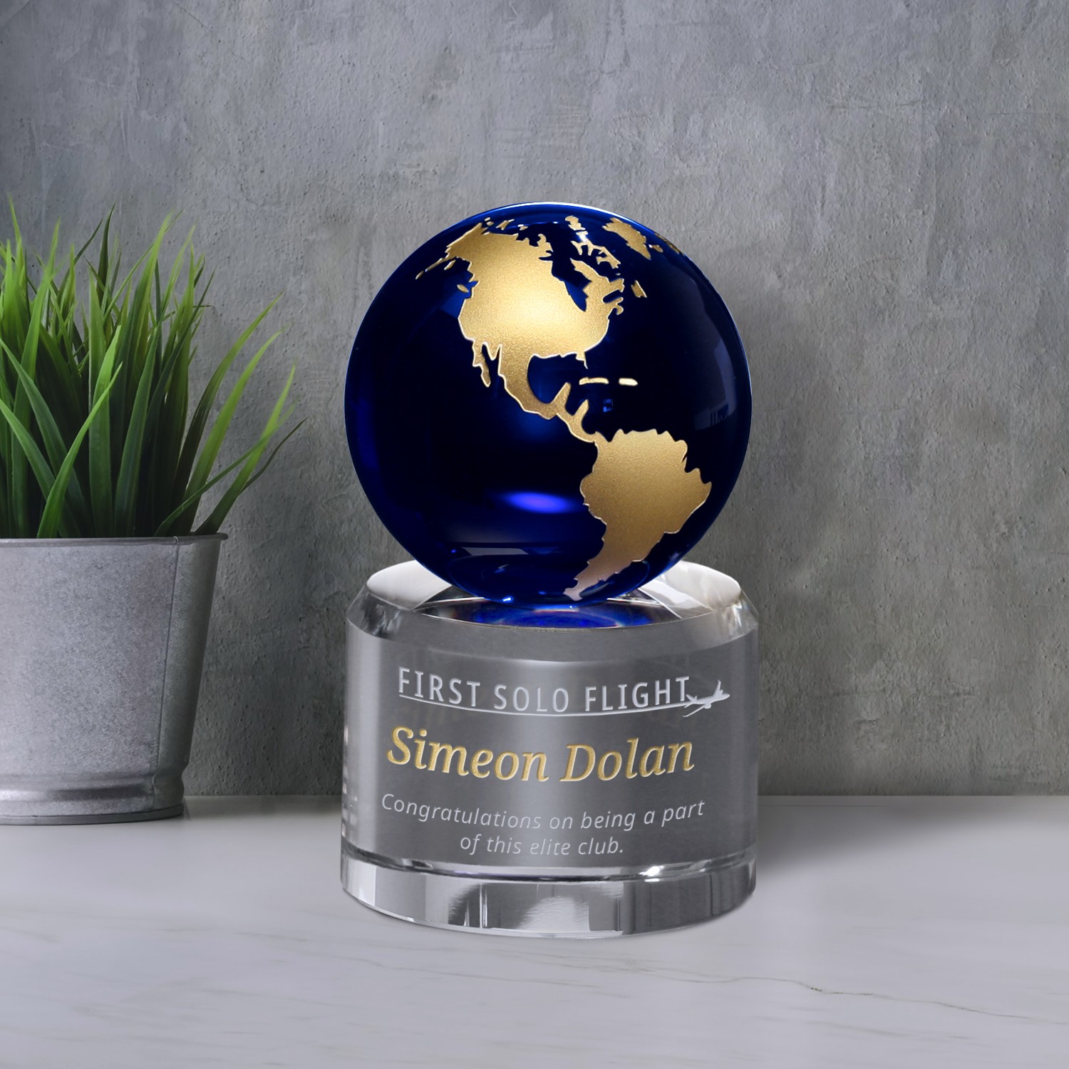 Picture of Navigator Globe Gold 5-1/4"