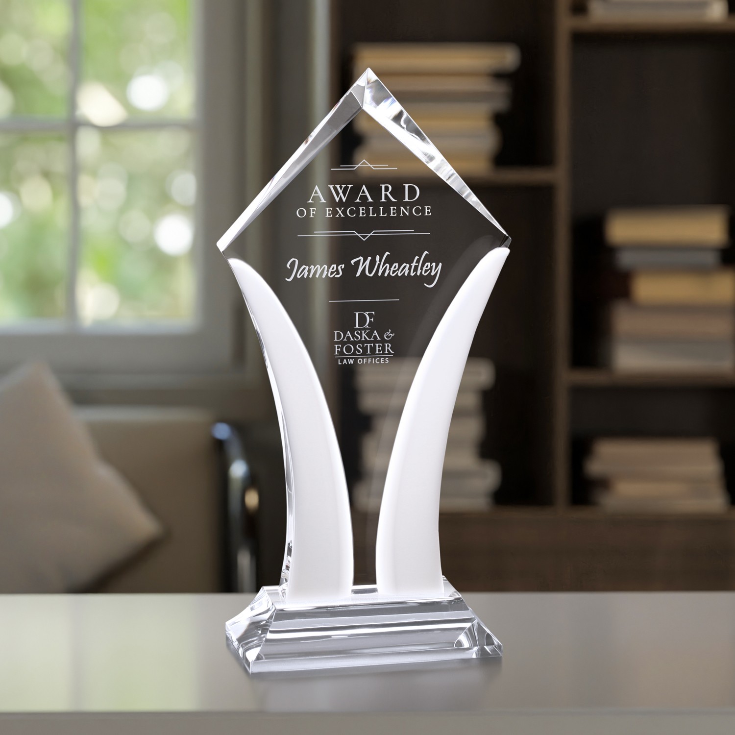 Picture of Aurora Award 12"