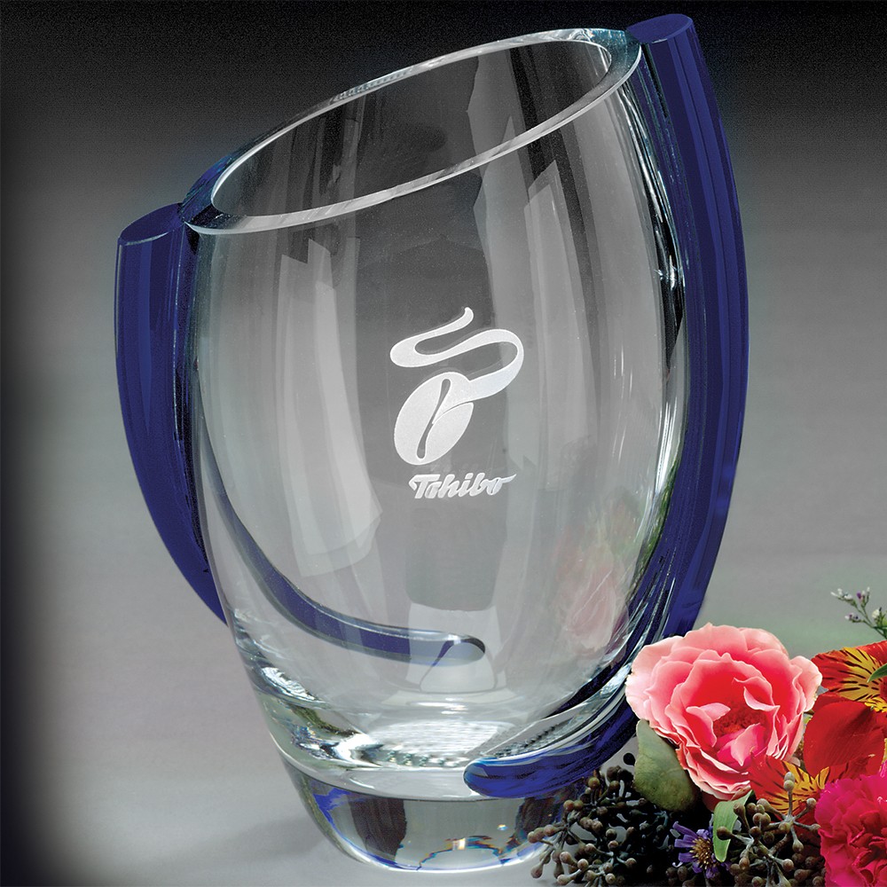 Picture of Triumph Trophy Vase 9"