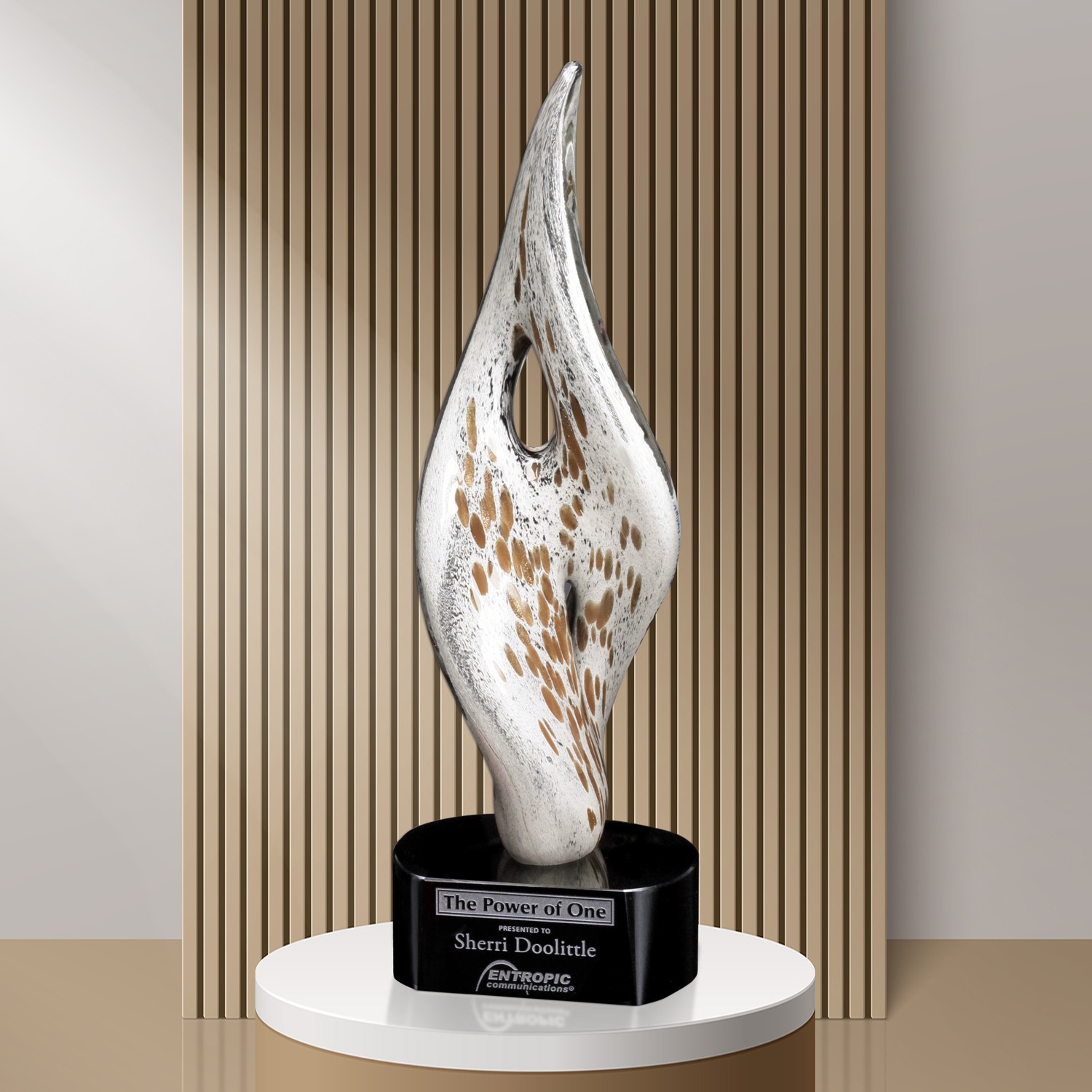 Picture of White Swirl Award 15"