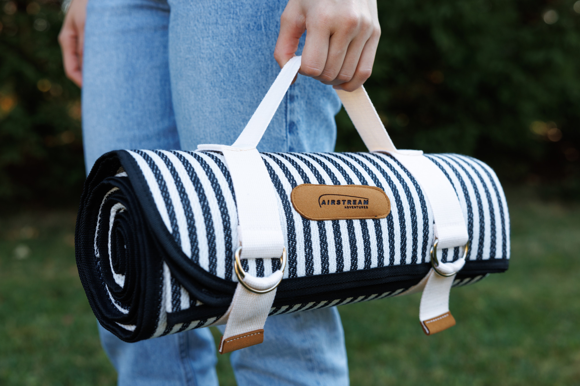 Picture of Life's a Picnic Recycled Polyester Roll-Up Blanket - Black & White Stripes