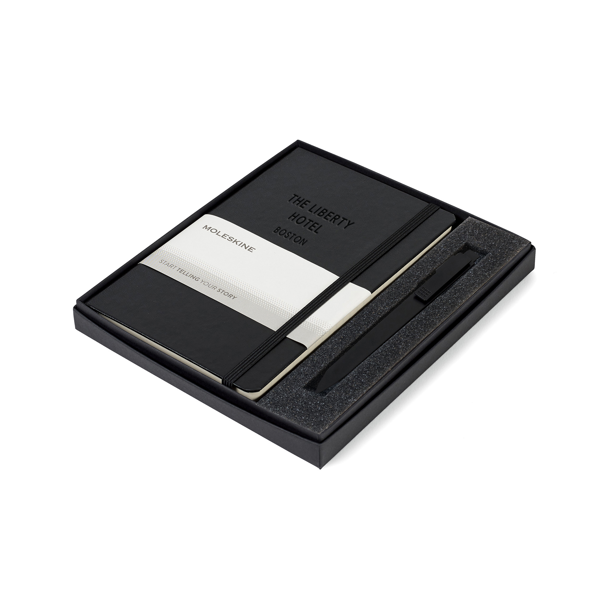 Picture of Moleskine Medium Notebook and GO Pen Gift Set - Black