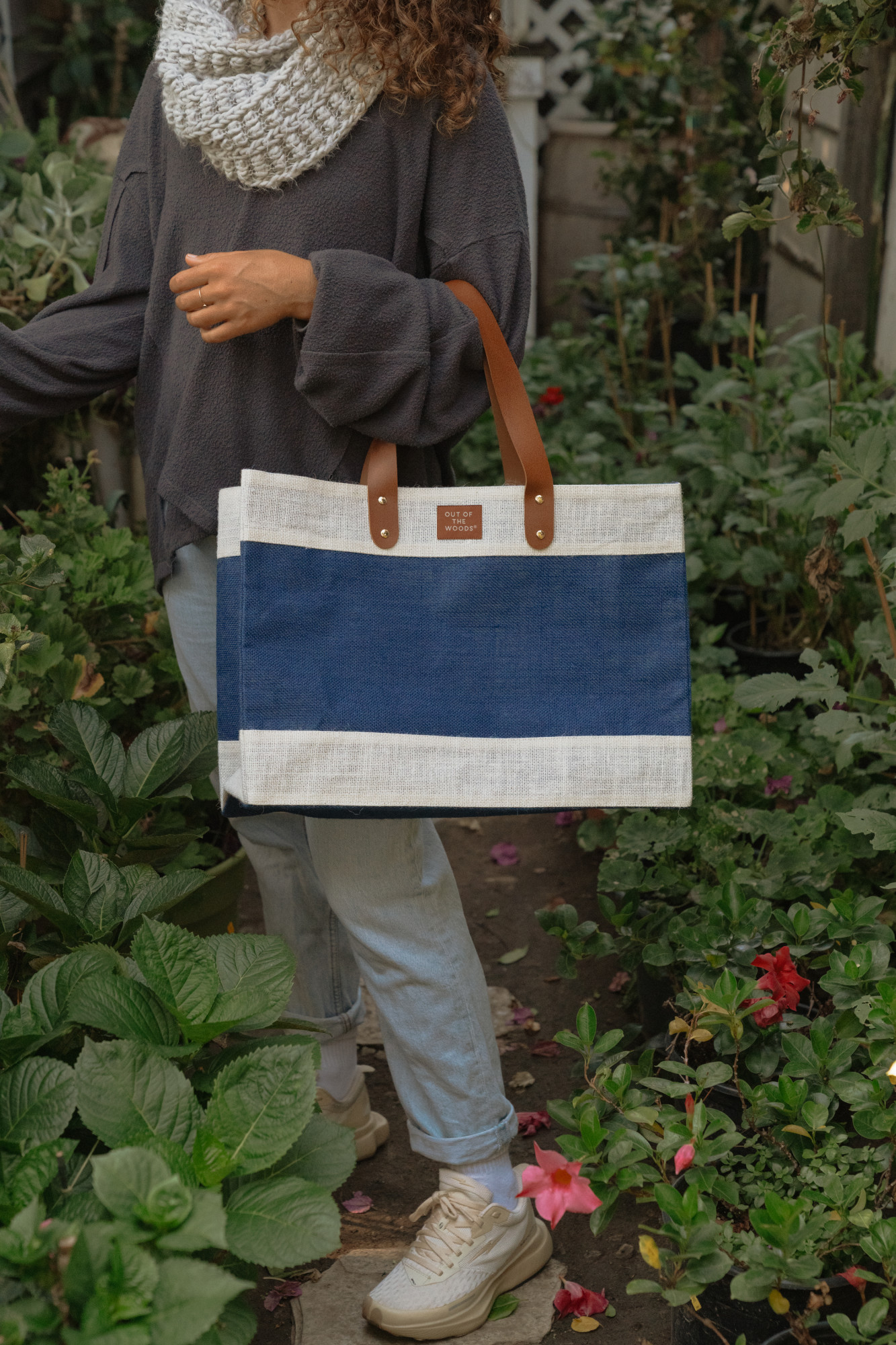 Picture of Out of the Woods Jute Market Tote - Navy Blue