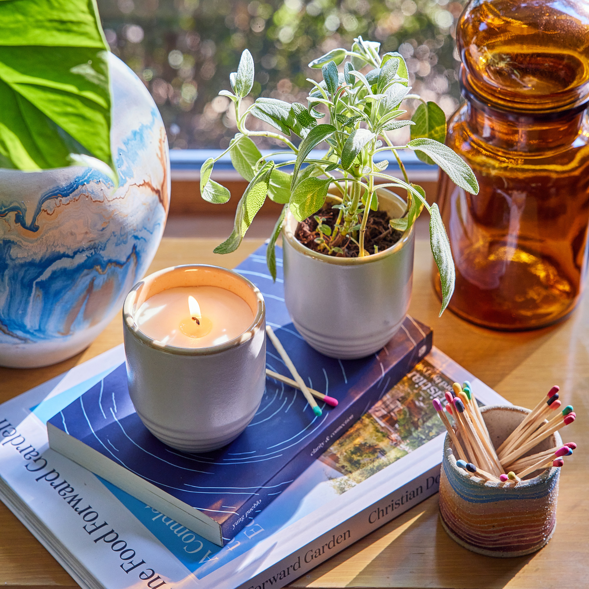 Picture of Modern Sprout Garden Vibes Candle/Planter - Golden Moments-Sage