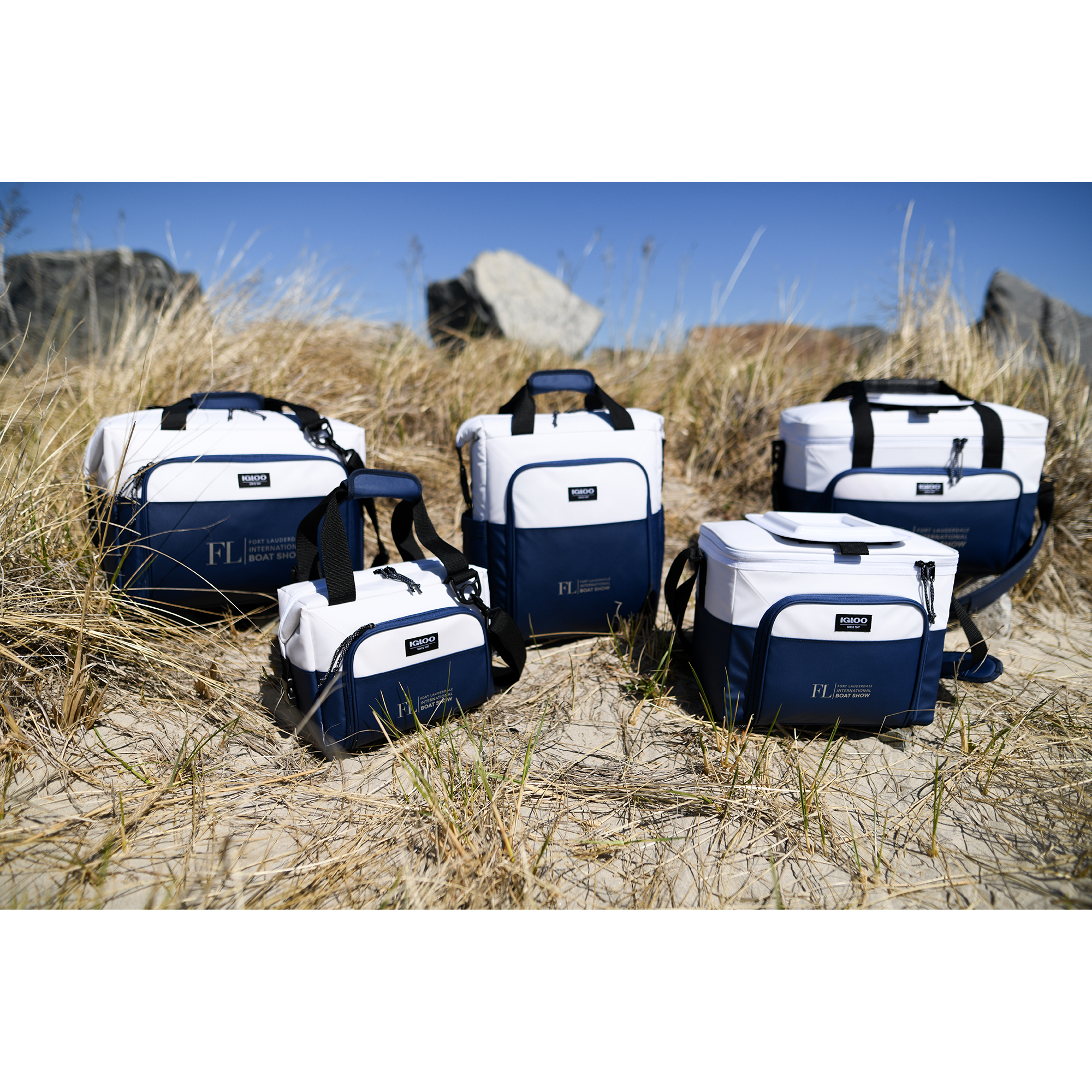 Picture of Igloo Seadrift Switch Backpack Cooler - Navy-White