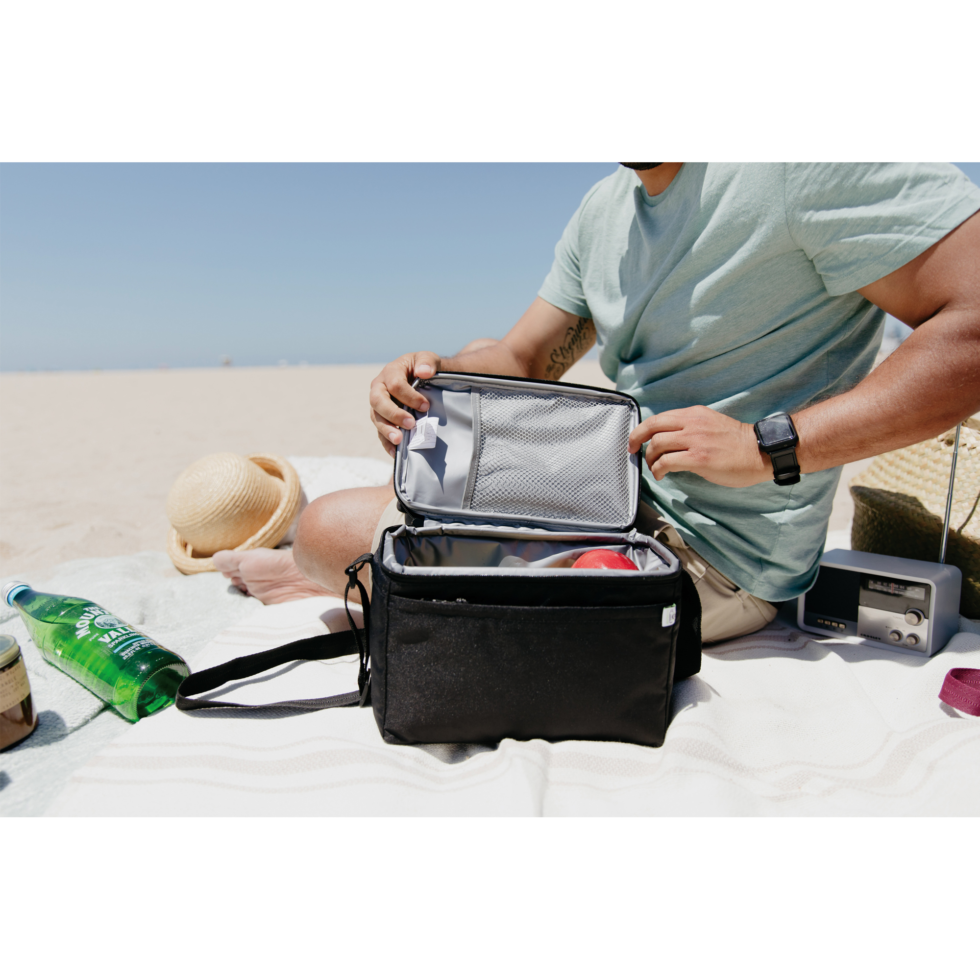 Picture of Igloo REPREVE Lunch Pail Cooler - Black