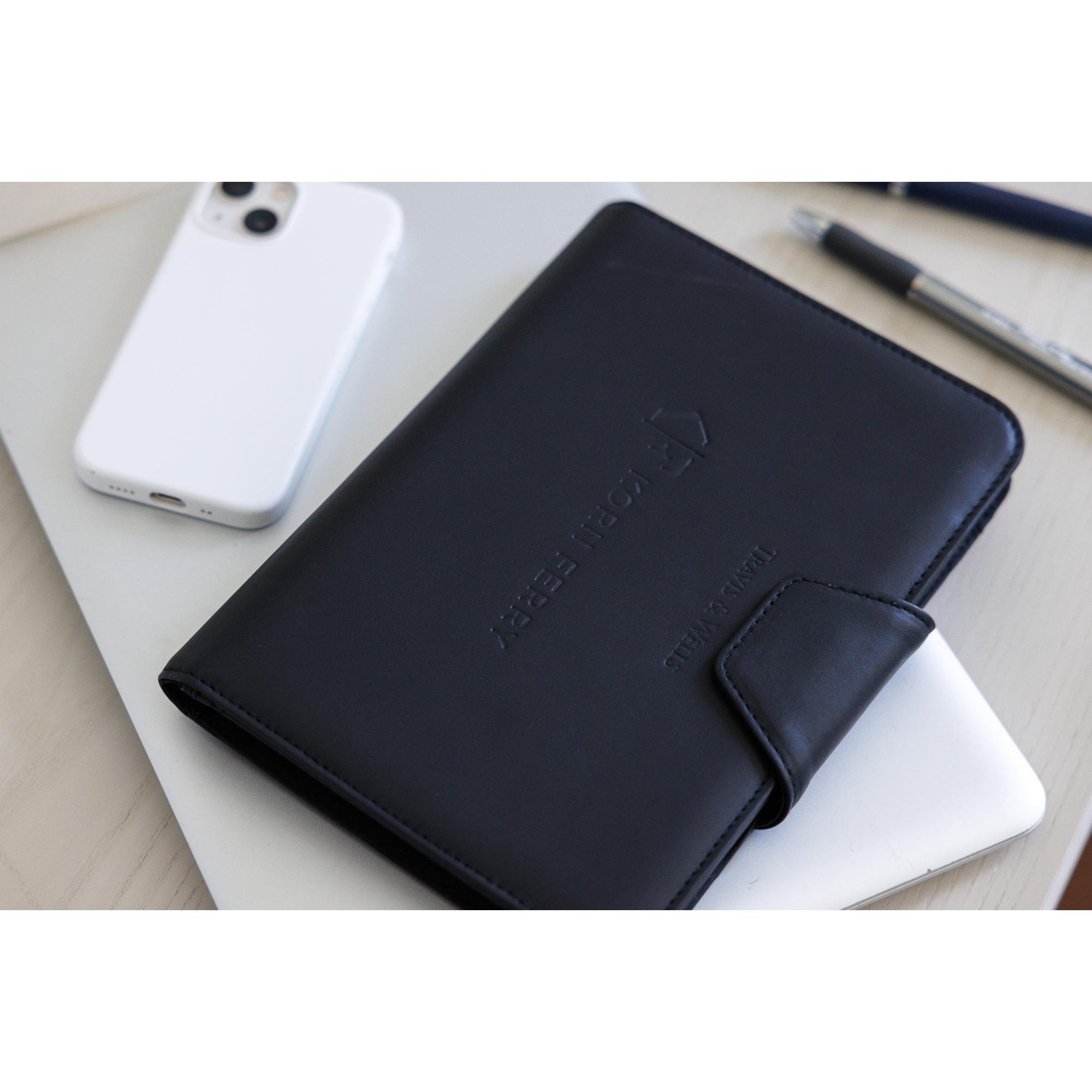 Picture of Travis & Wells Envoy Junior Magnet Close Padfolio - Black