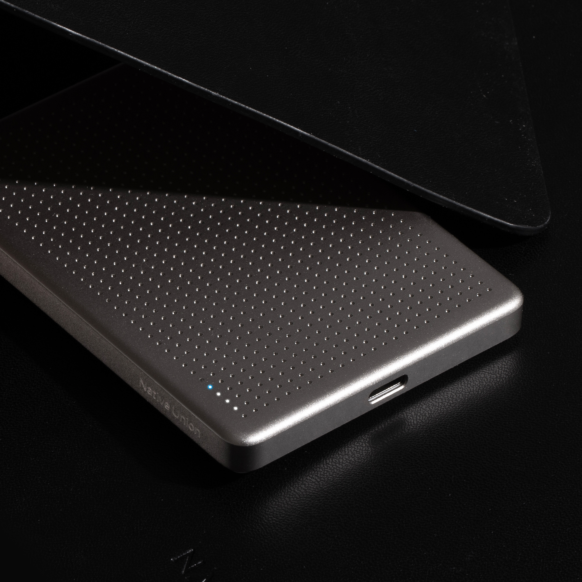 Picture of Native Union Active Power Bank 5000mAh - Black