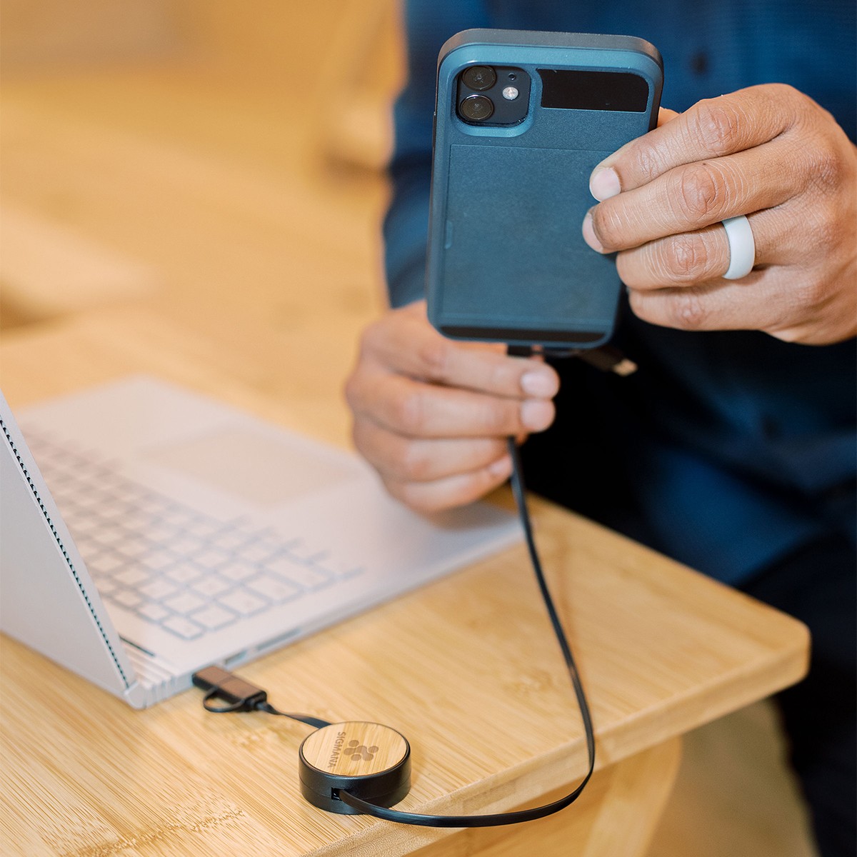 Picture of Bamboo Retractable 3-in-1 Charging Cable