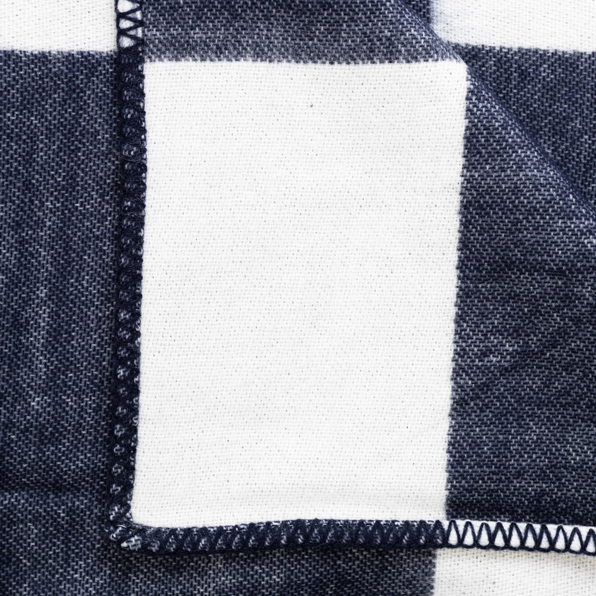 Picture of Southampton Throw Blanket