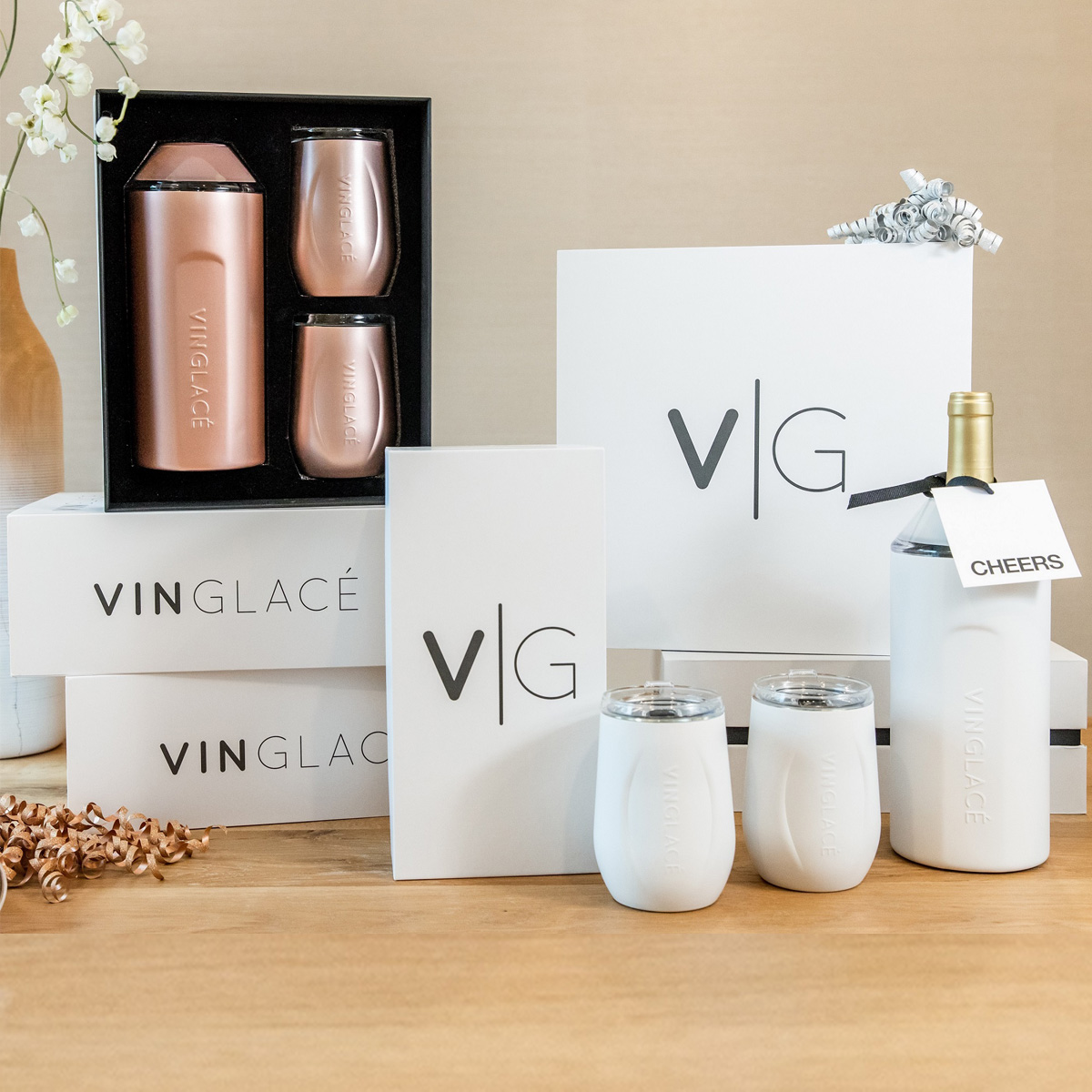 Picture of Vinglacé® Wine Bottle Insulator & 2 Glass Gift Set