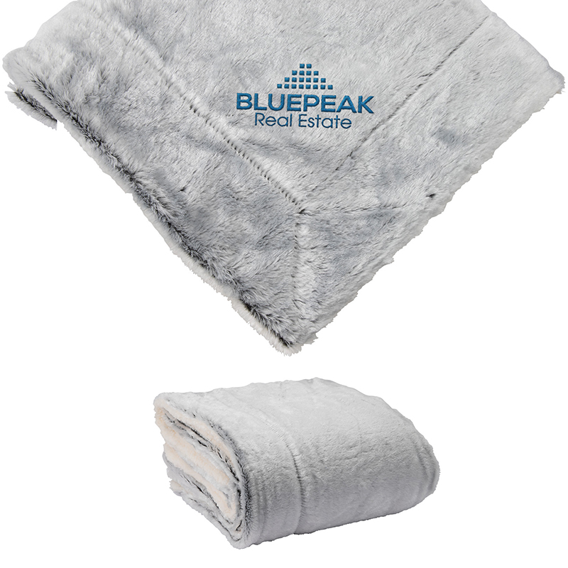 Picture of Charleston 50" x 60" Faux Fur Throw