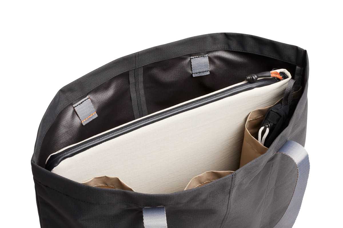 Picture of Bellroy Lite Recycled 16'' Laptop Sleeve