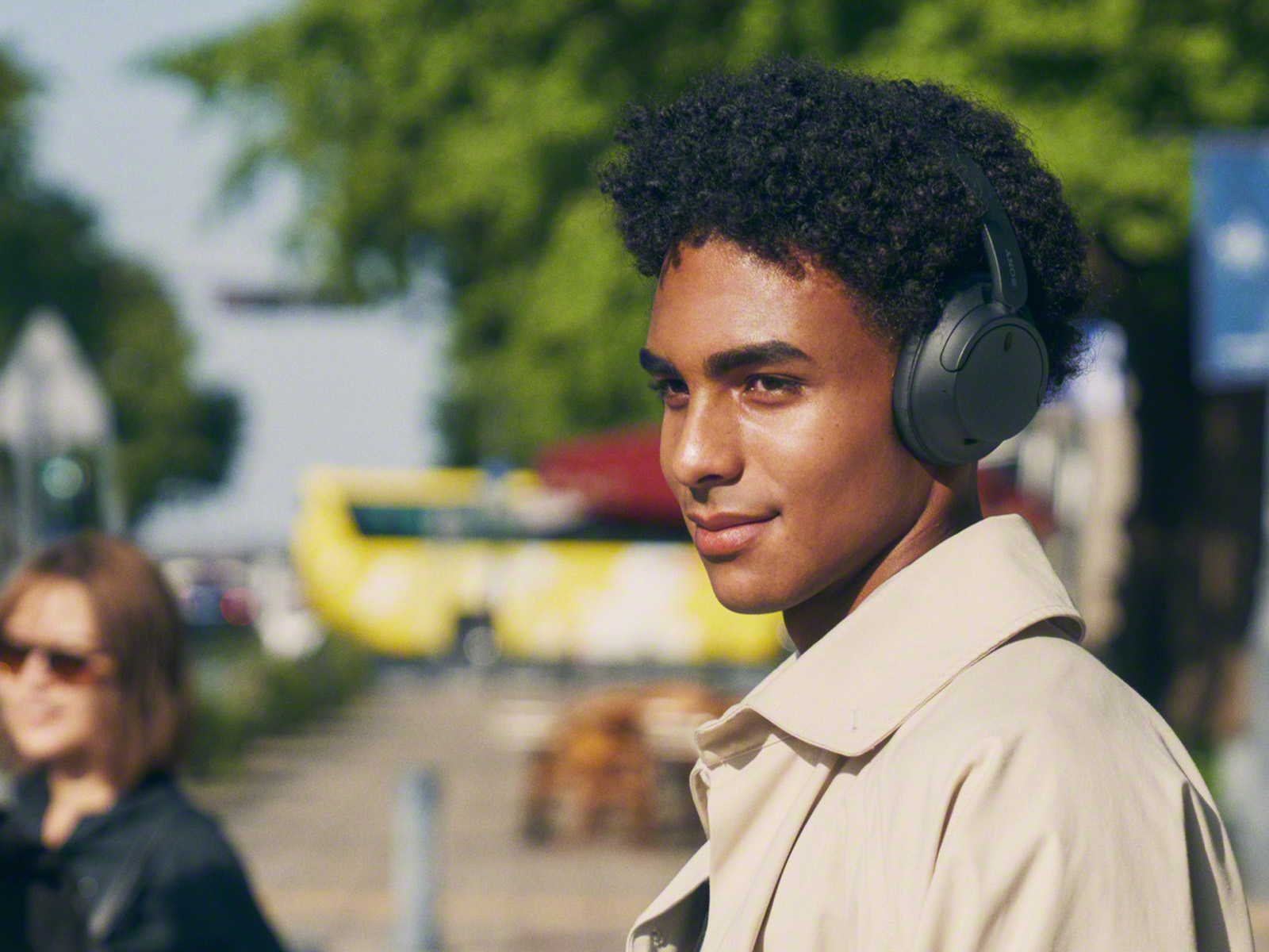 Picture of Sony WH-CH720N Wireless Noise Canceling Headphones