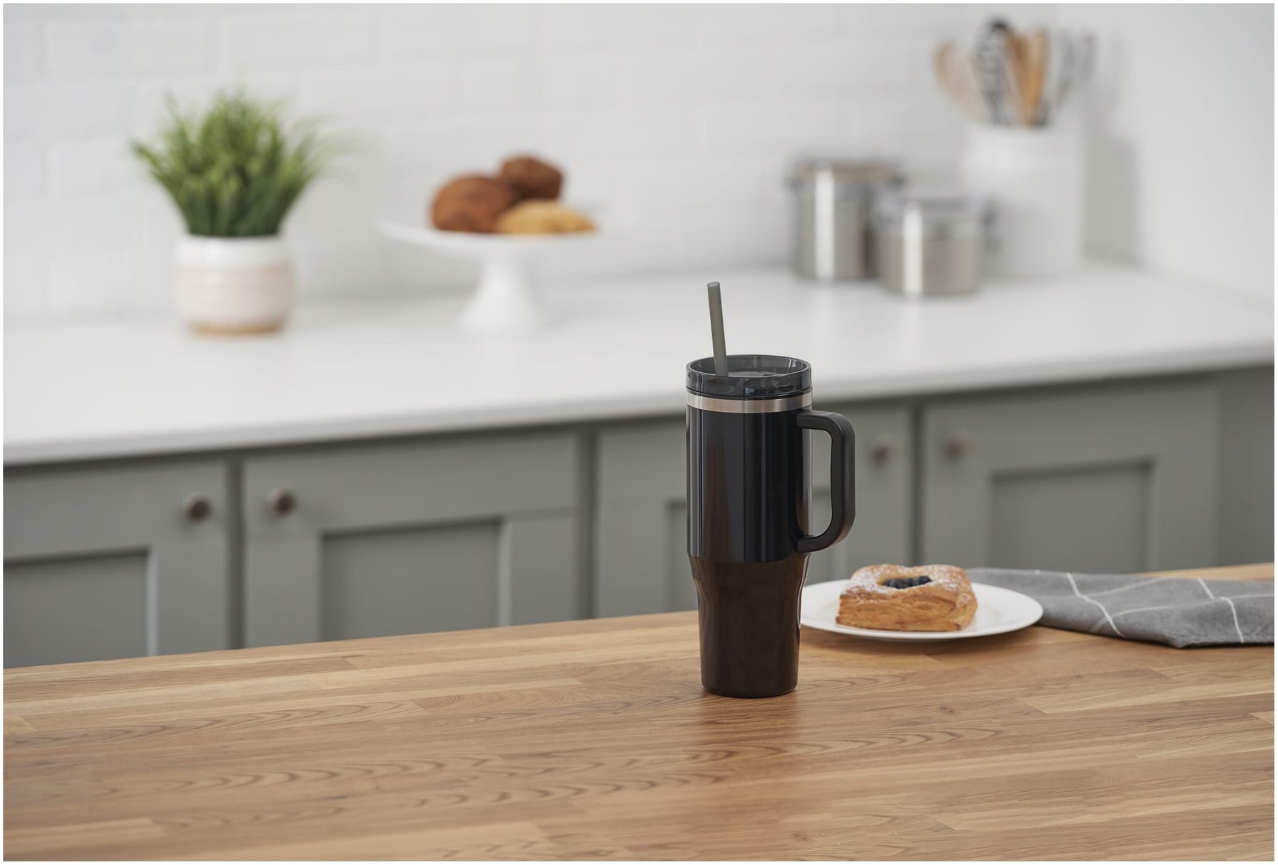 Picture of Thor 40 oz Eco-Friendly Straw Tumbler