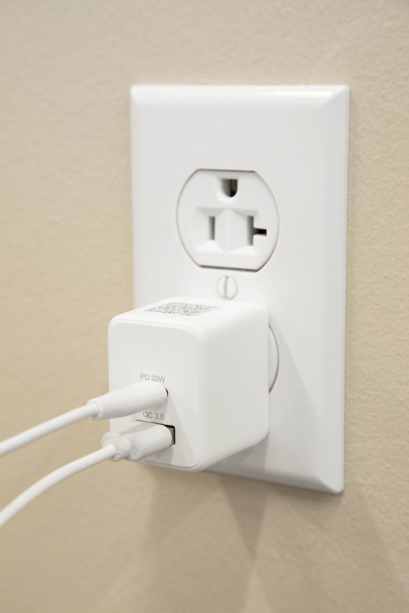 Picture of ETL Listed 20W Dual USB-A and C Wall Charger
