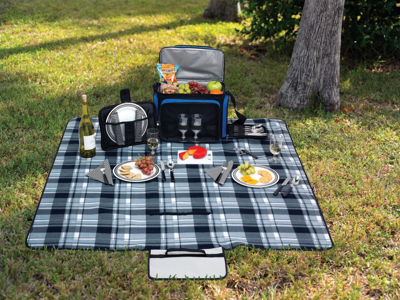 Picture of Cozy Park Fleece Blanket - 52'' x 49'' Unfolded