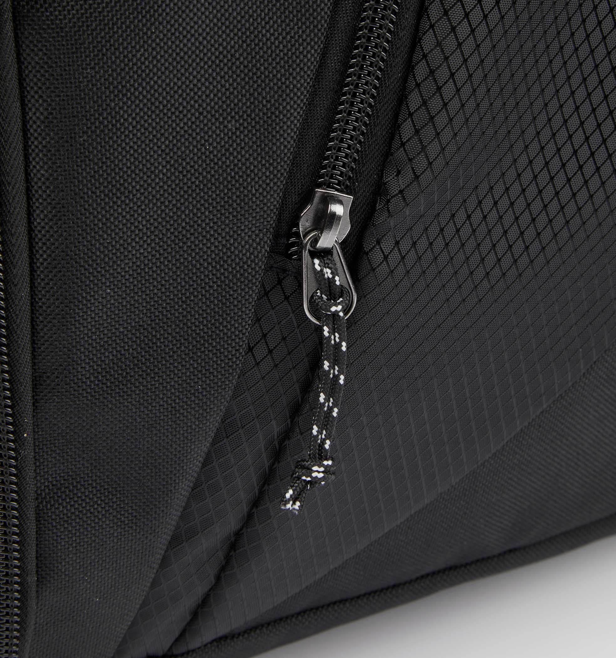 Picture of Olympus Garment Duffle