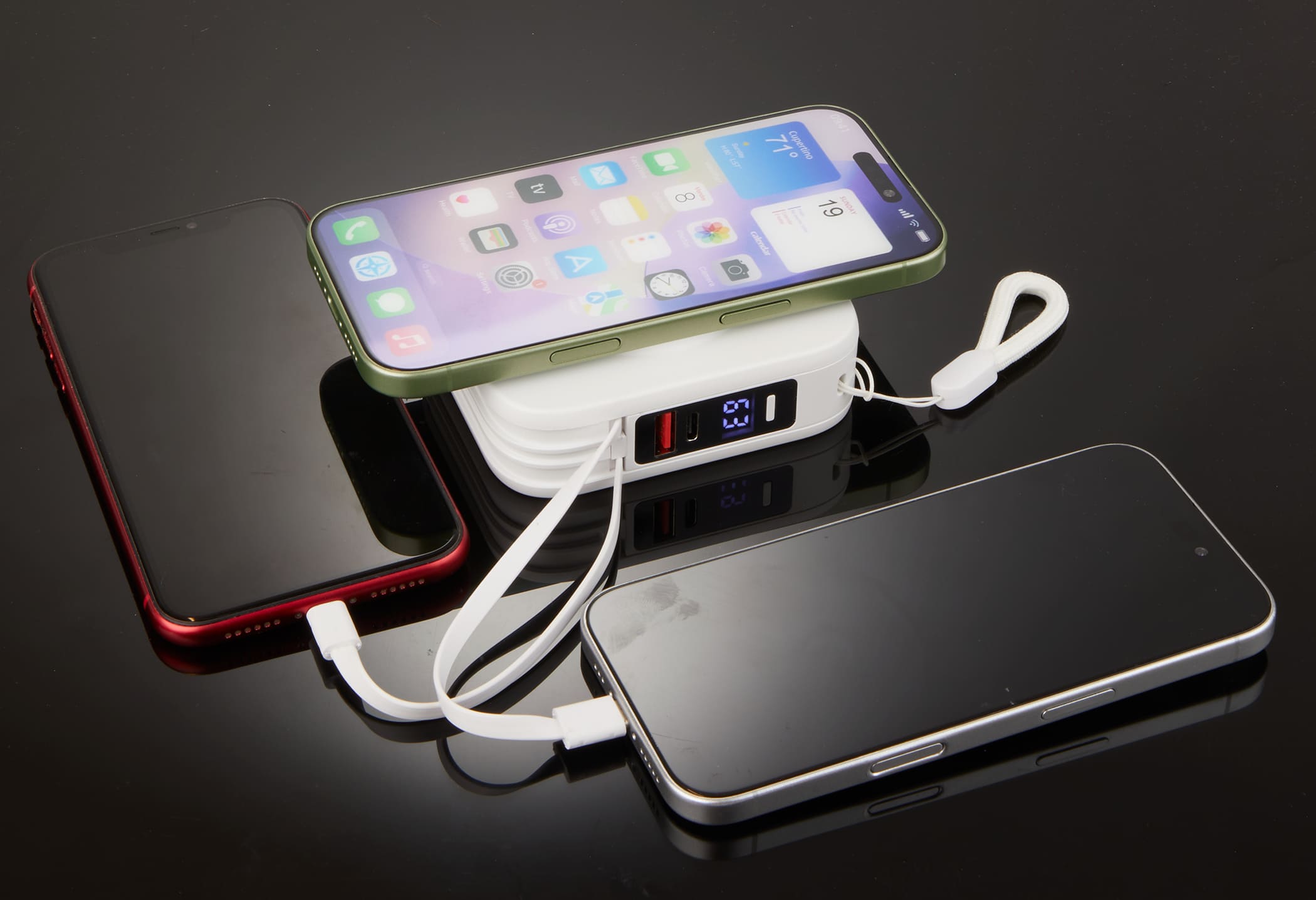 Picture of UL Listed 10000 mAh MagClick™ Power Bank with Plug