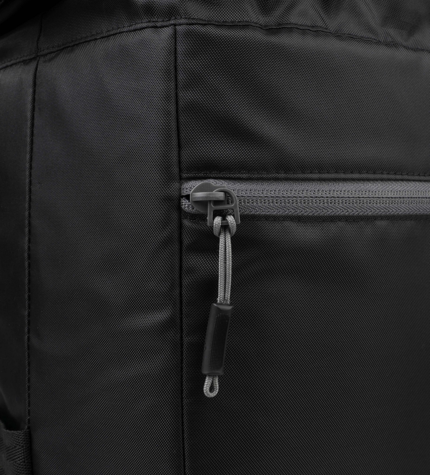 Picture of Arctic Zone Rolltop 20 Can Cinch Cooler
