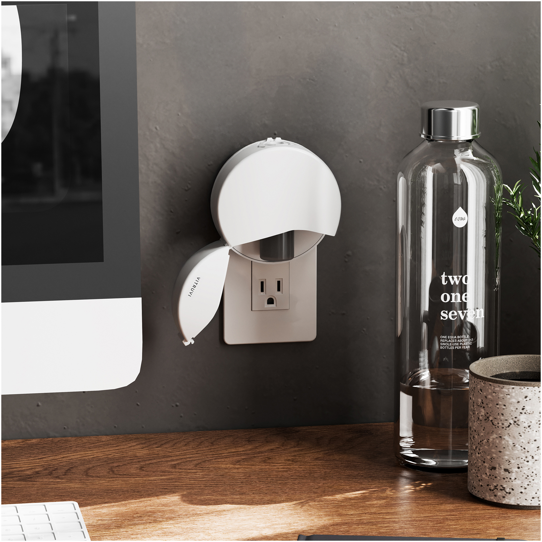 Picture of Vitruvi Plug-In Wall Diffuser + 1 Oil Bundle