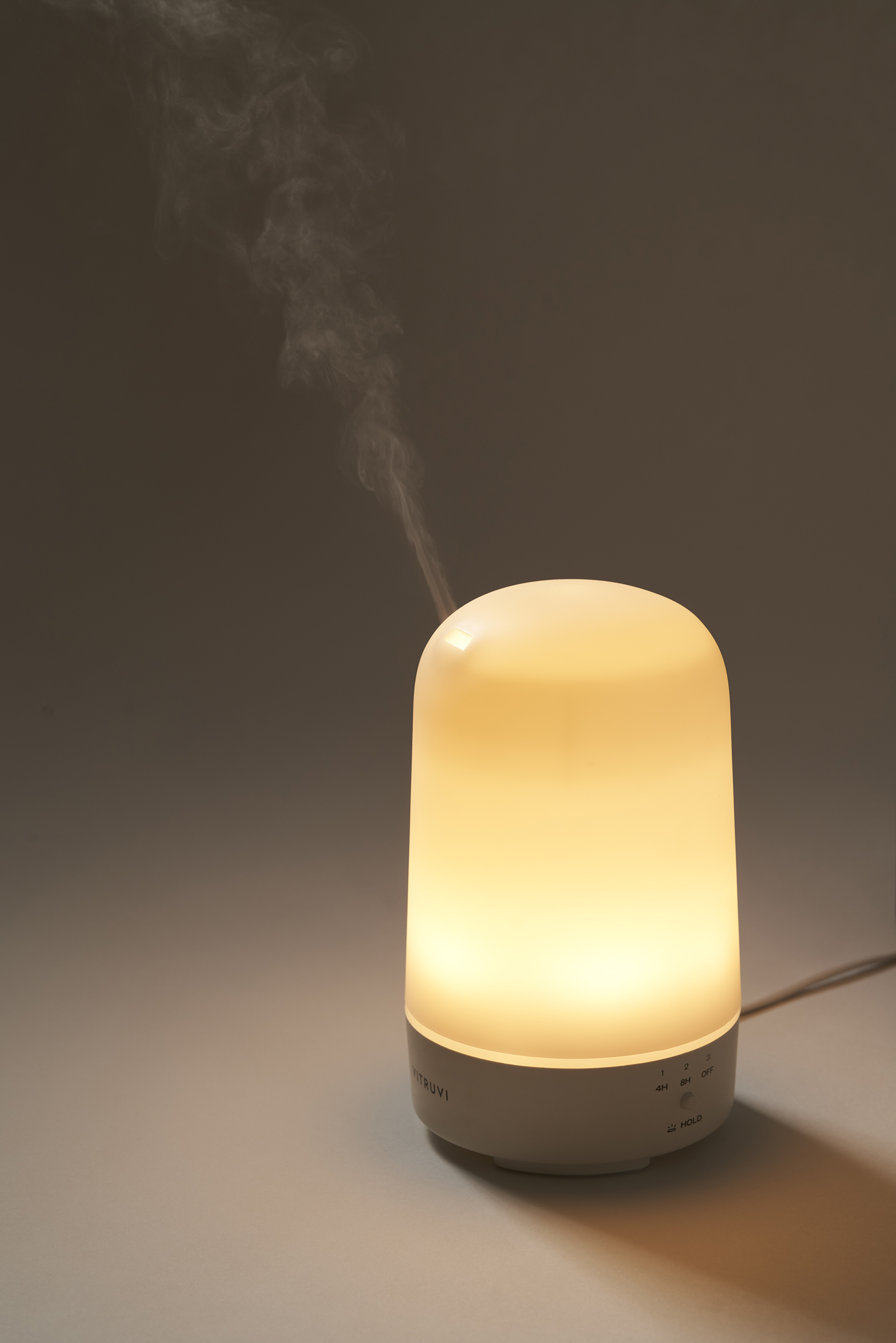 Picture of Vitruvi Glow Diffuser and Essential Oils Bundle Set
