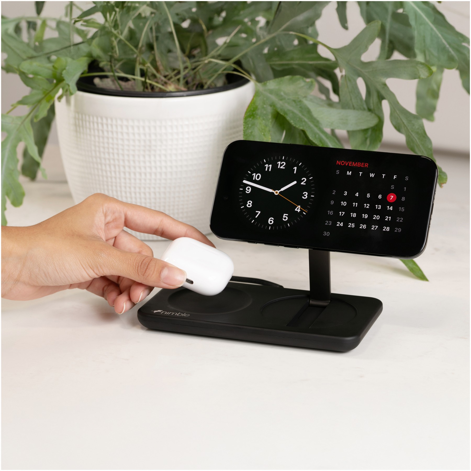 Picture of Nimble Podium 2-in-1 Wireless Charging Stand