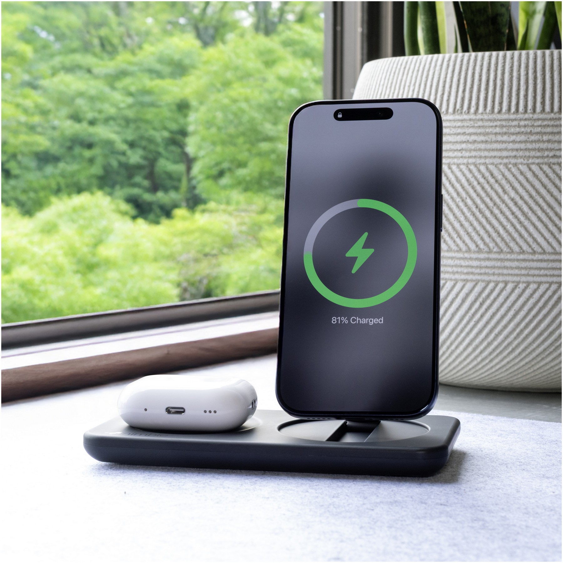 Picture of Nimble Podium 2-in-1 Wireless Charging Stand