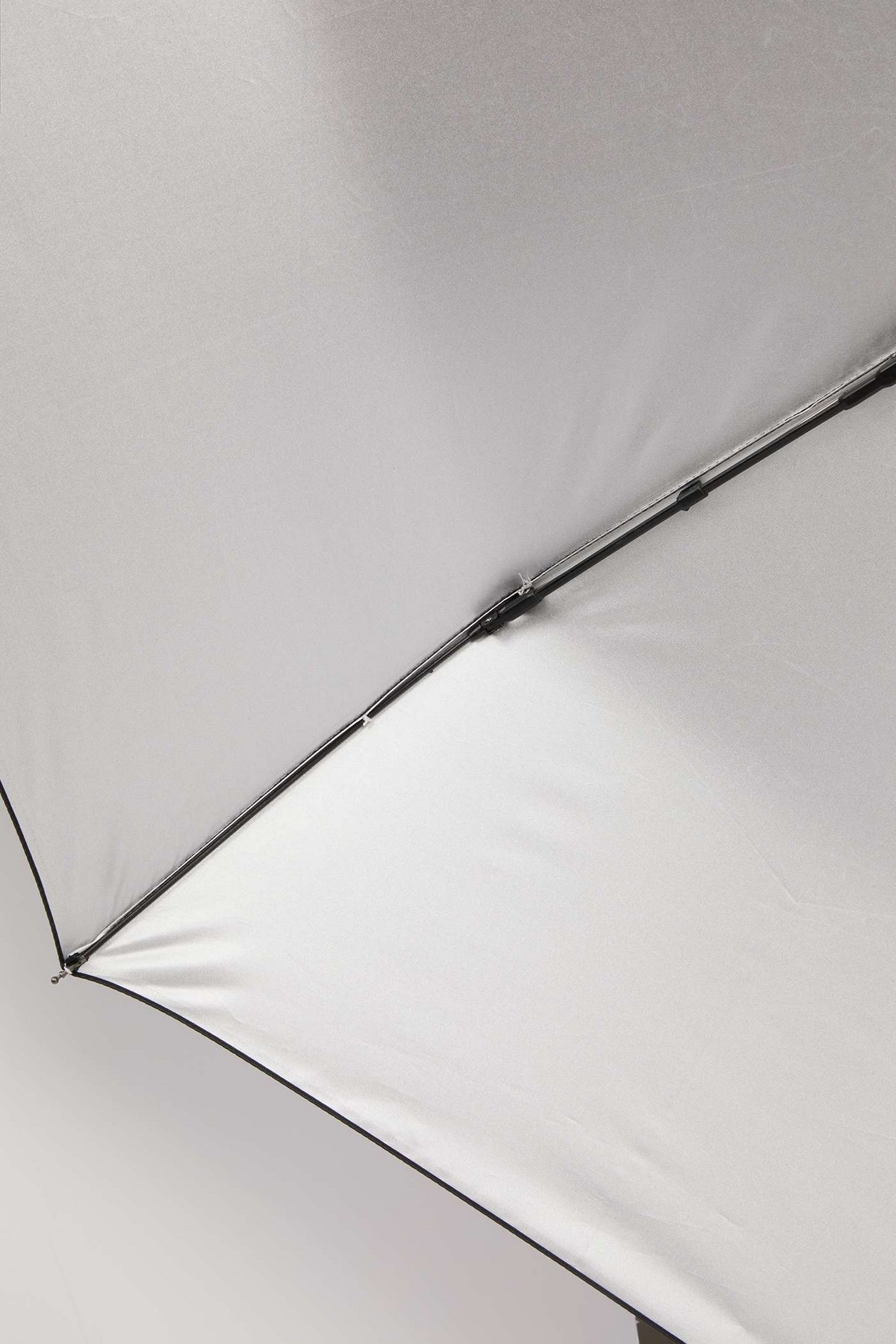 Picture of 42" Folding Auto Open/Close Umbrella
