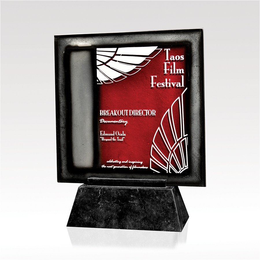 Picture of ArtGlass Award Radiant Ruby 10"