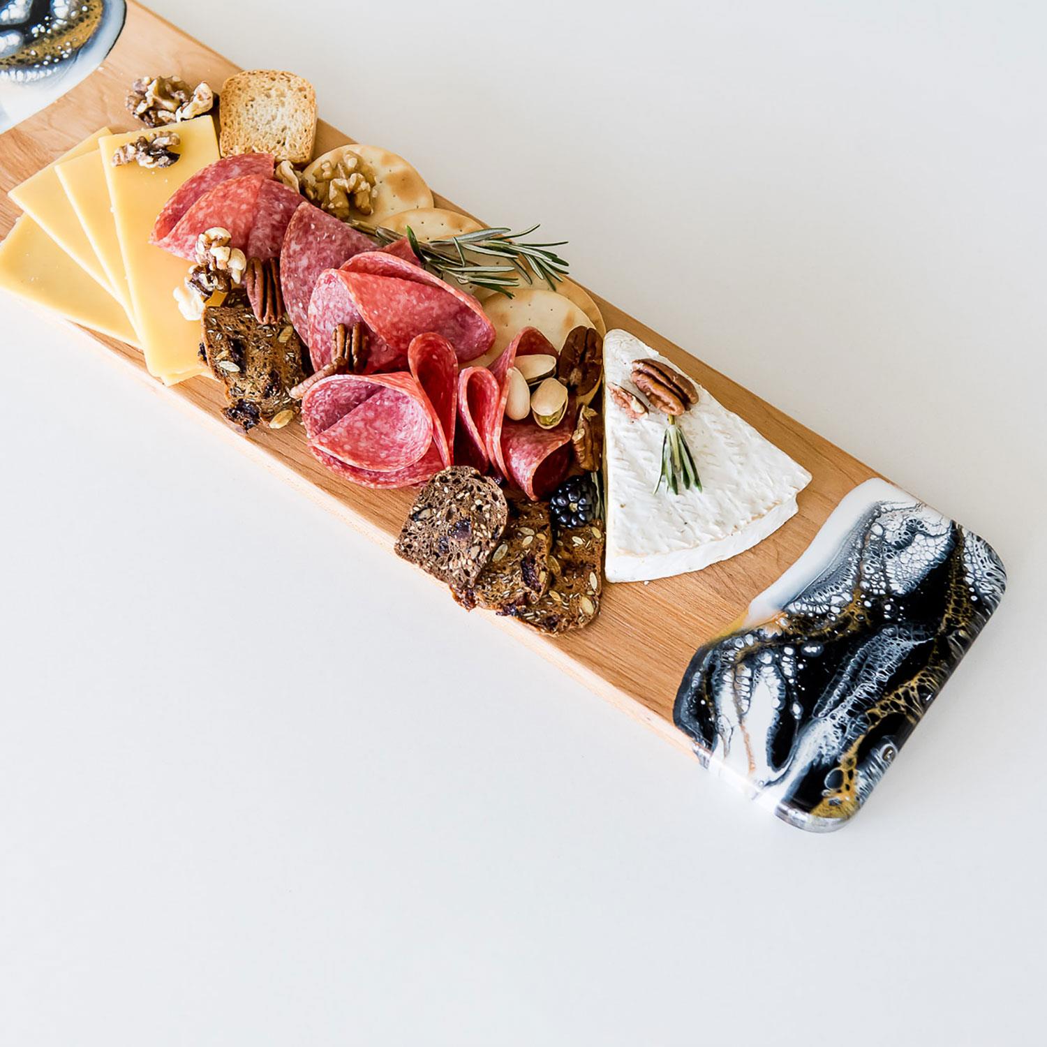 Picture of Acacia Baguette Board 5"x24"