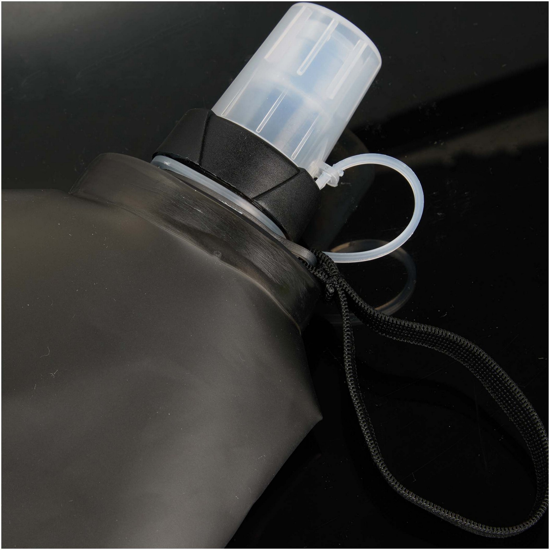 Picture of Remy Collapsible Bottle 17oz
