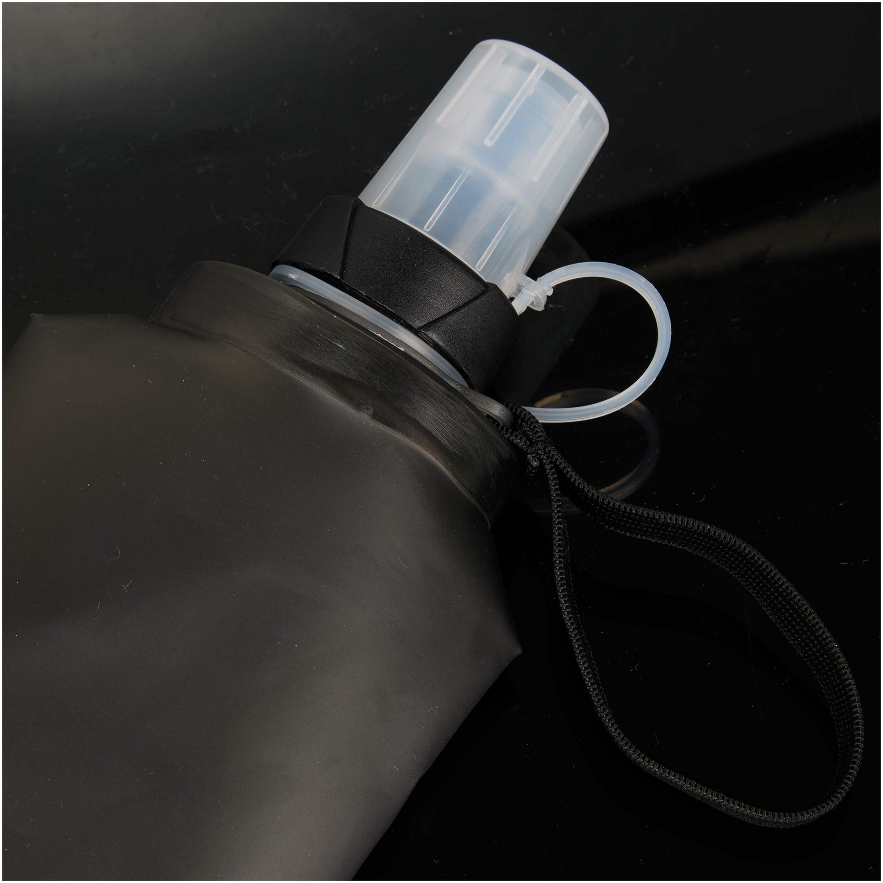 Picture of Remy Collapsible Bottle 17oz