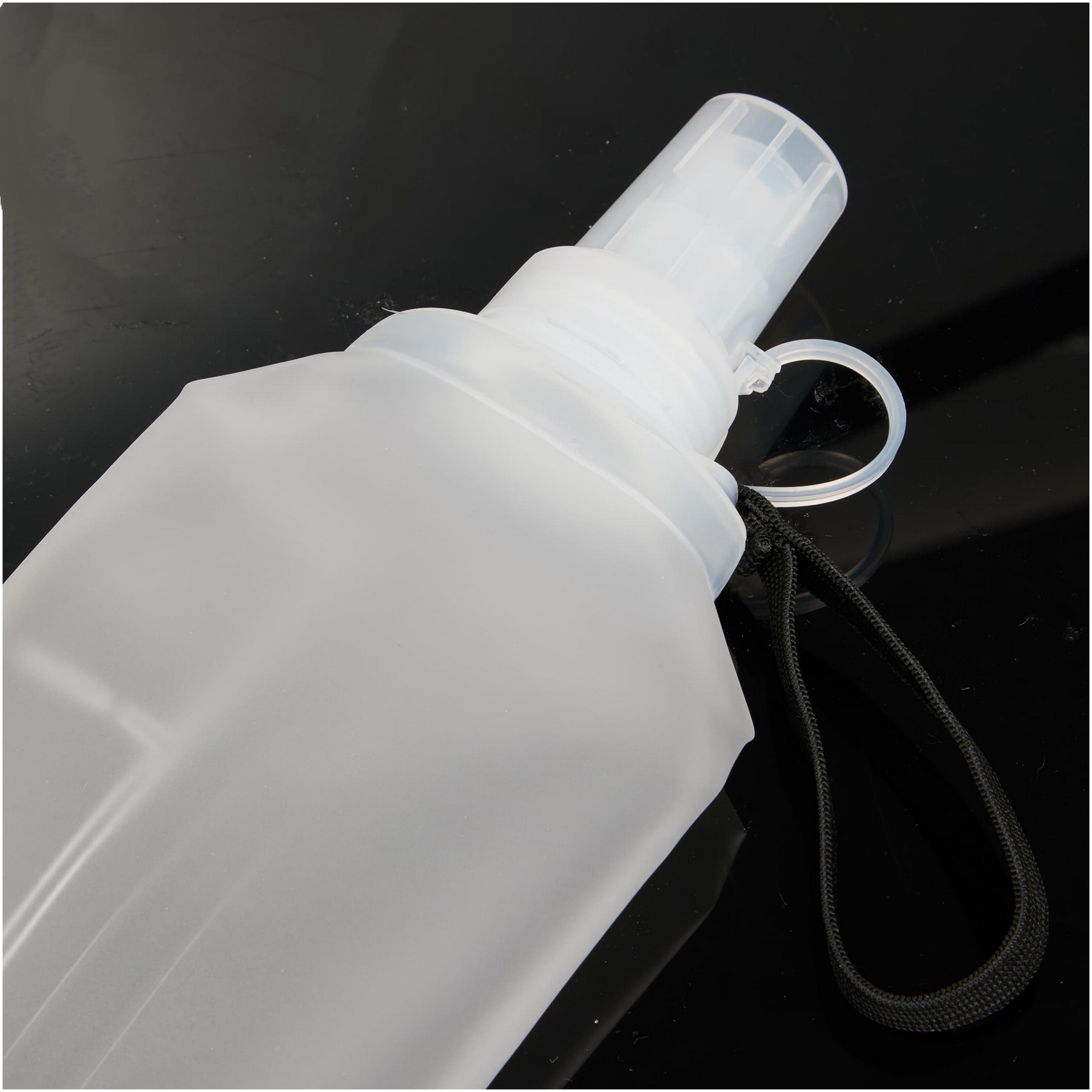Picture of Remy Collapsible Bottle 17oz
