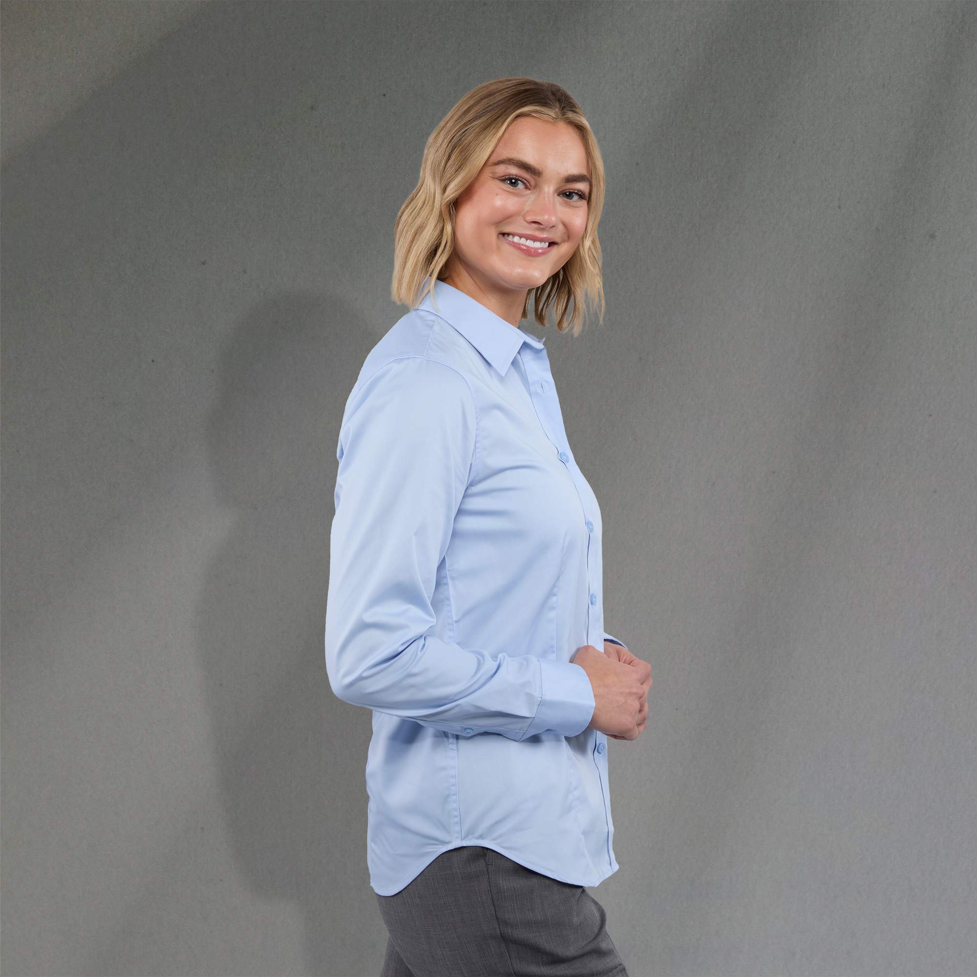 Picture of Women's WILSHIRE Long Sleeve Button Up Shirt