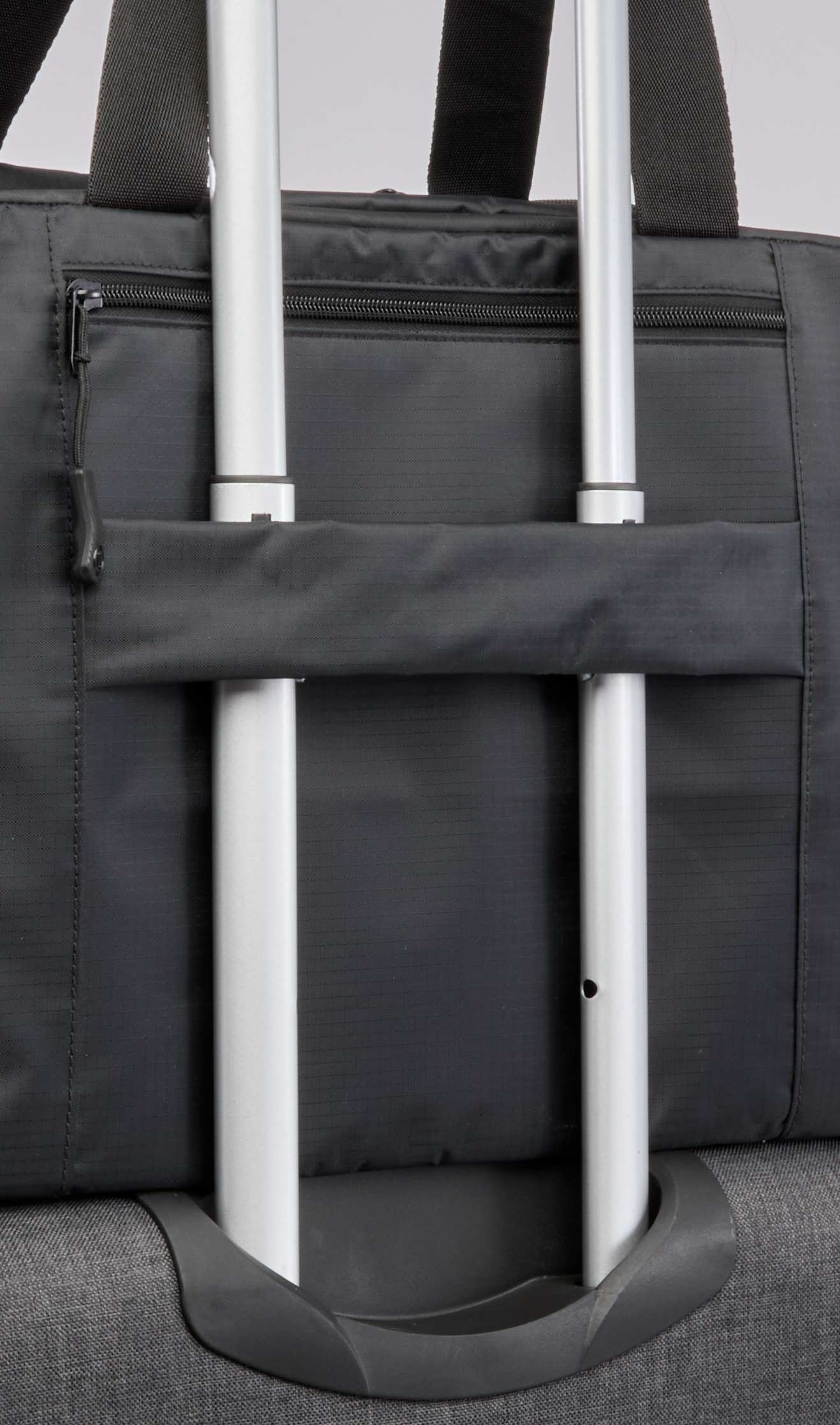 Picture of Elleven Zenith 18" Recycled Duffle Bag