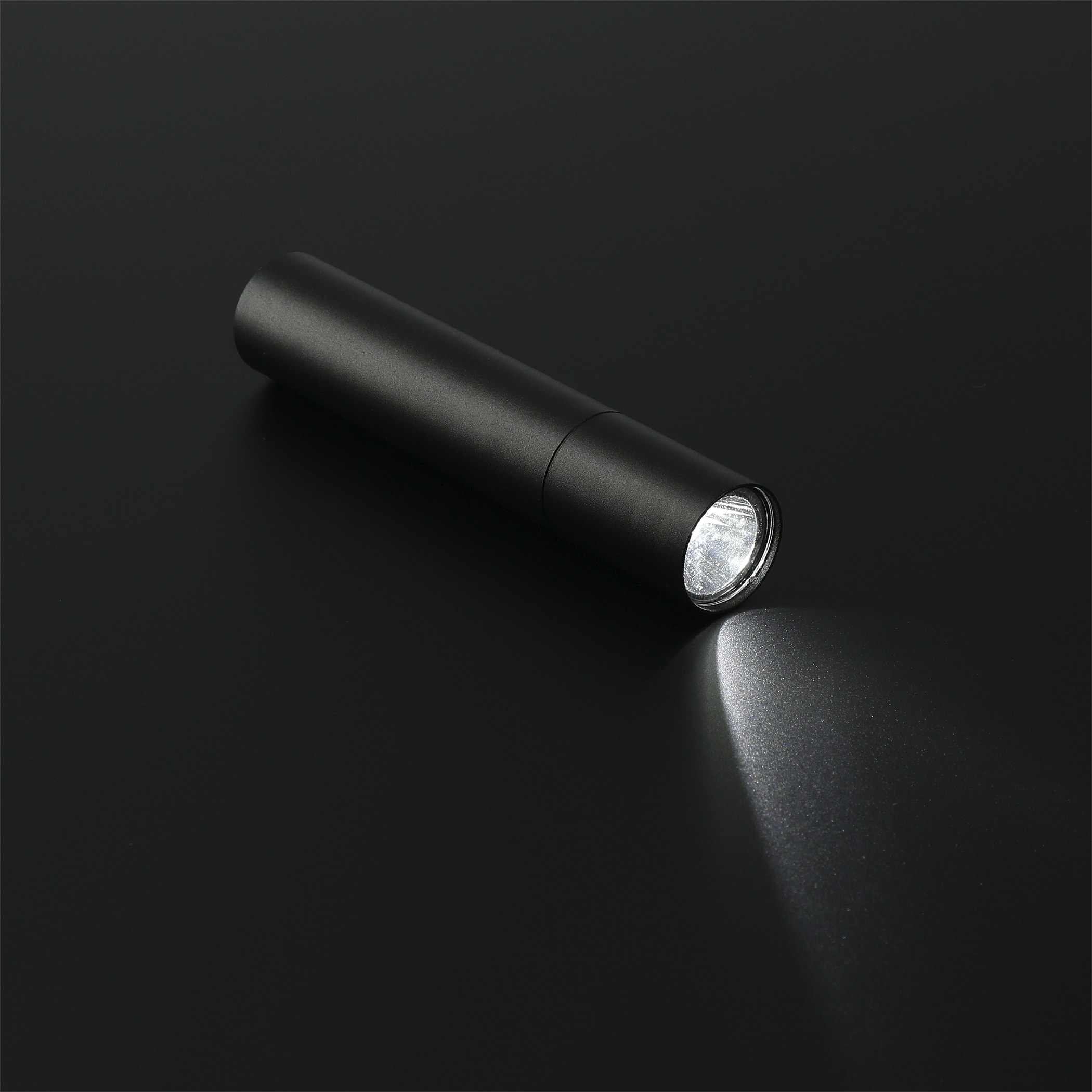 Picture of Rechargeable 1200mah Flashlight