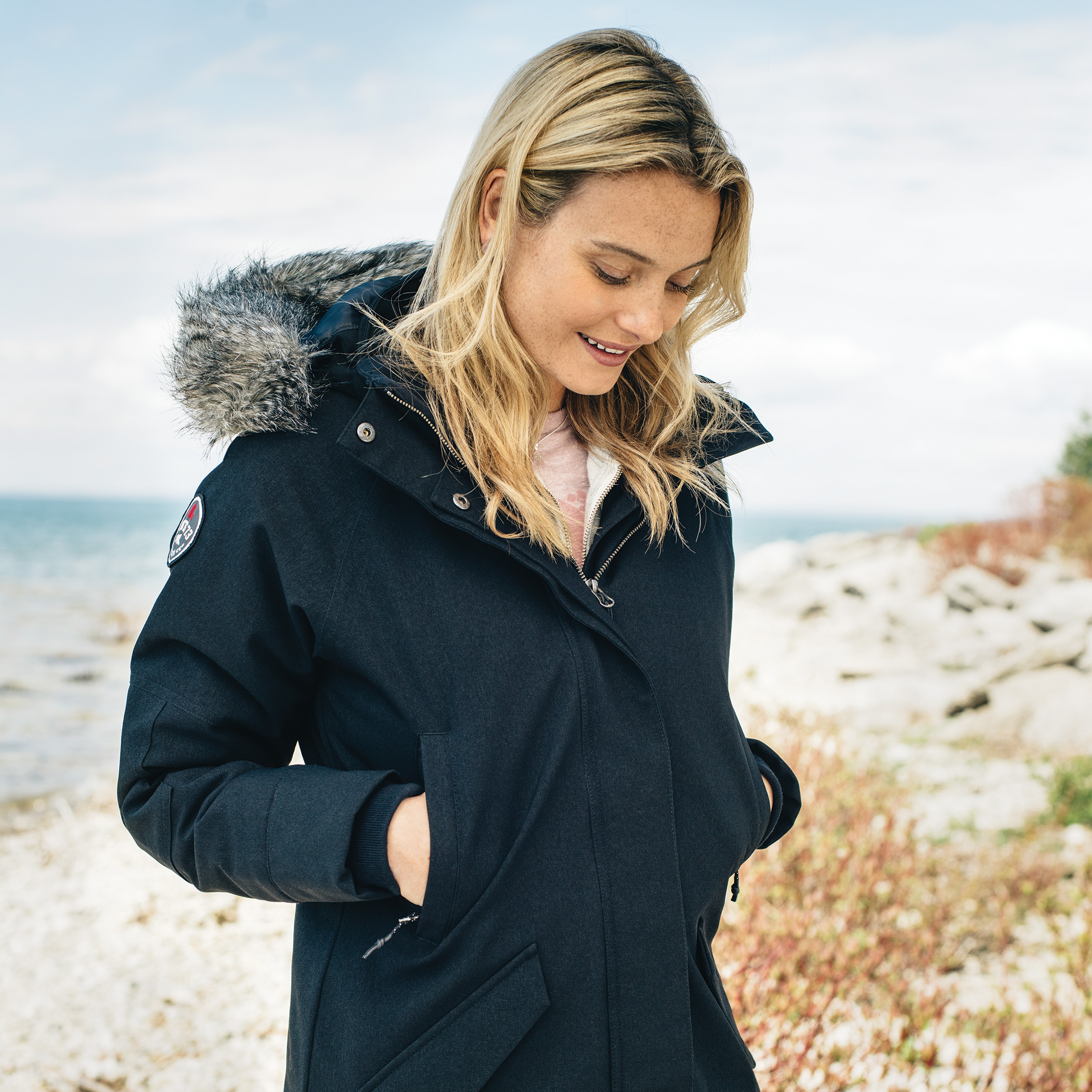 Picture of Women's BRIDGEWATER Roots73 Waterproof Insulated Parka Jacket with Detachable Hood