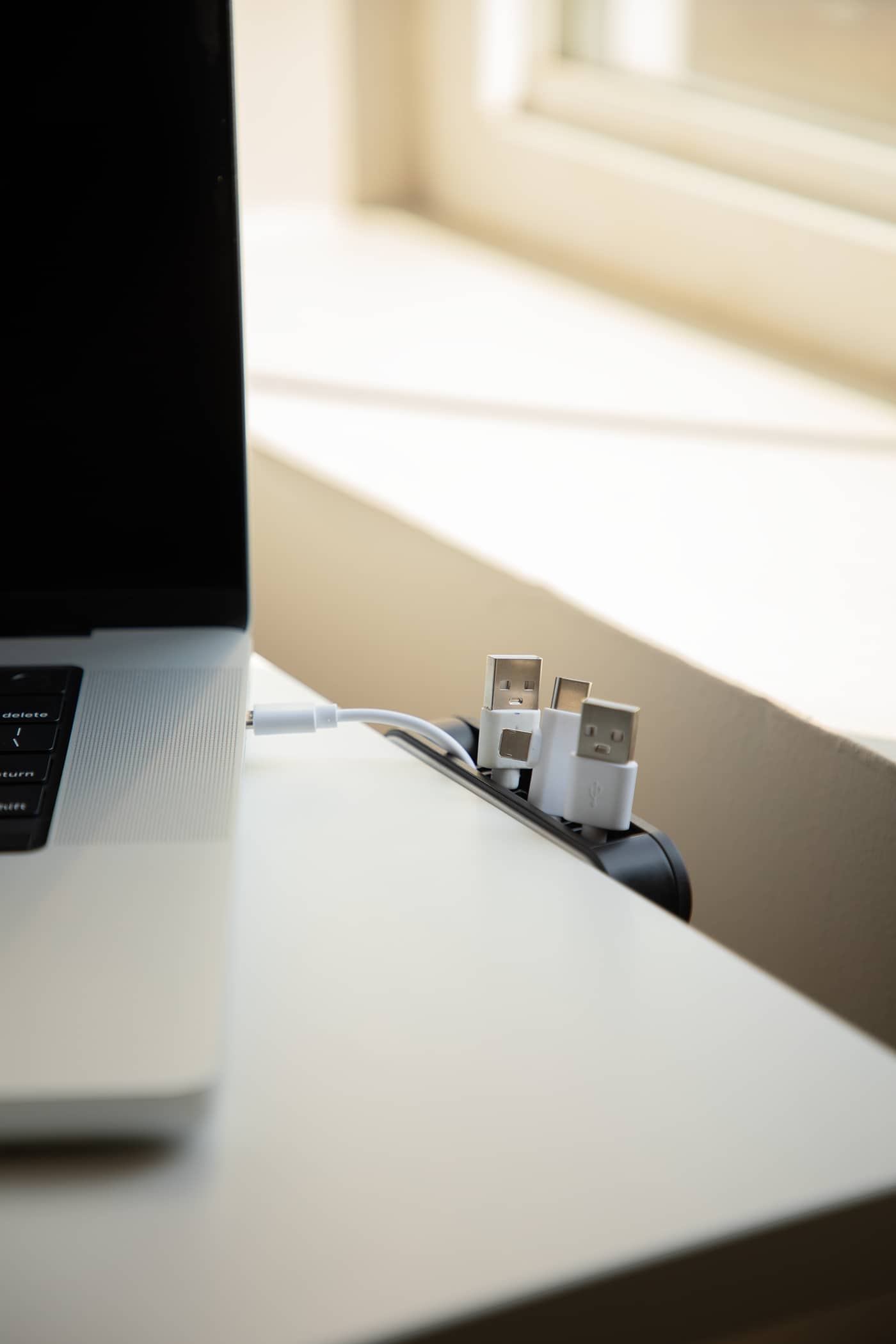 Picture of Cable Catch Desktop Magnetic Cable Organizer
