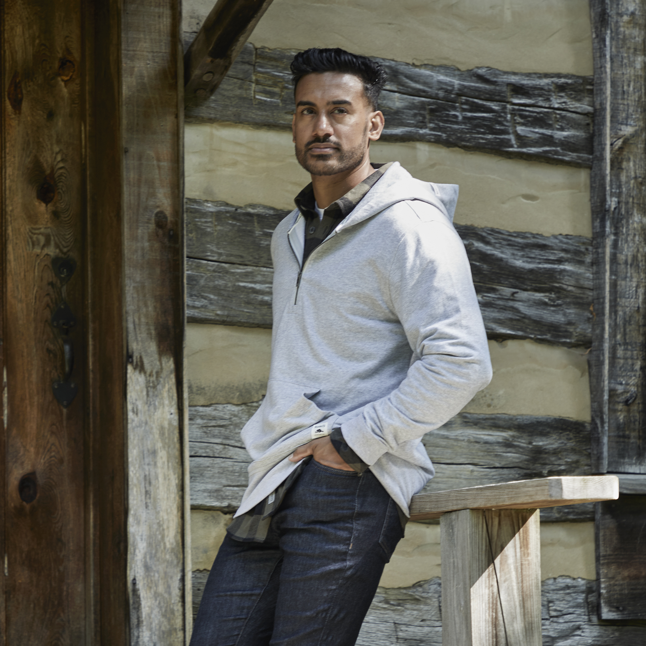 Picture of Unisex Roots73 CANMORE Eco French Terry Quarter Zip Hoodie