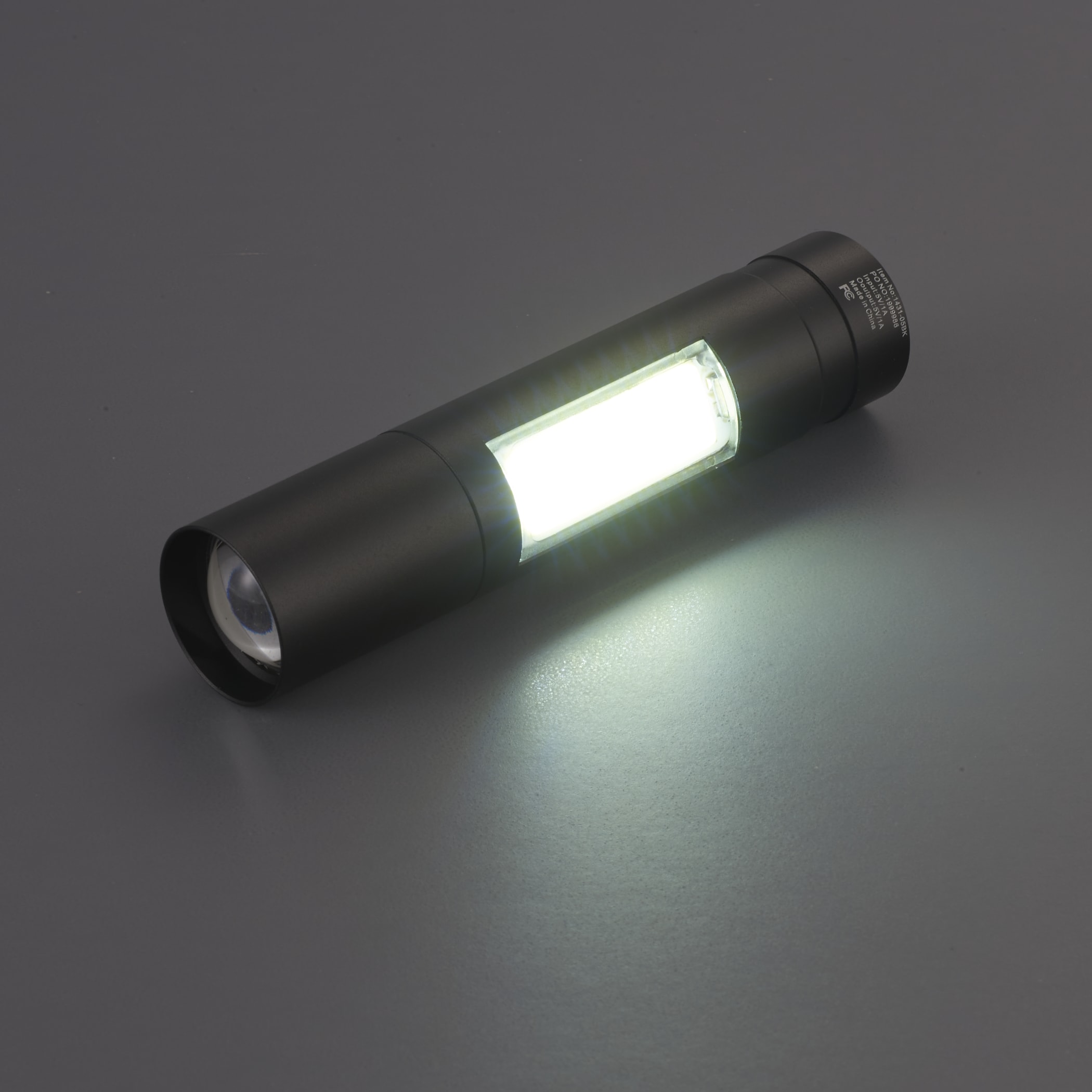 Picture of Rechargeable 2200mah Flashlight