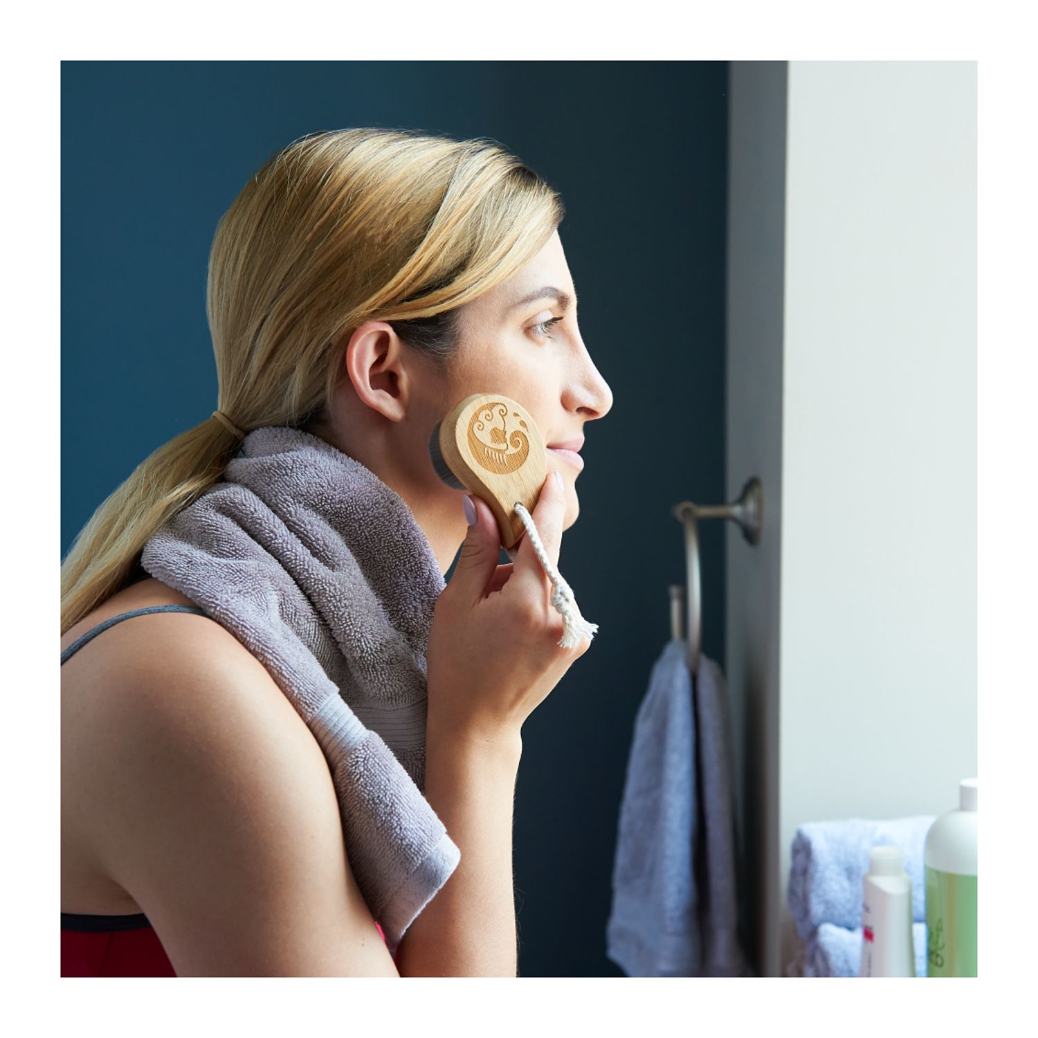 Picture of Bamboo Facial Brush