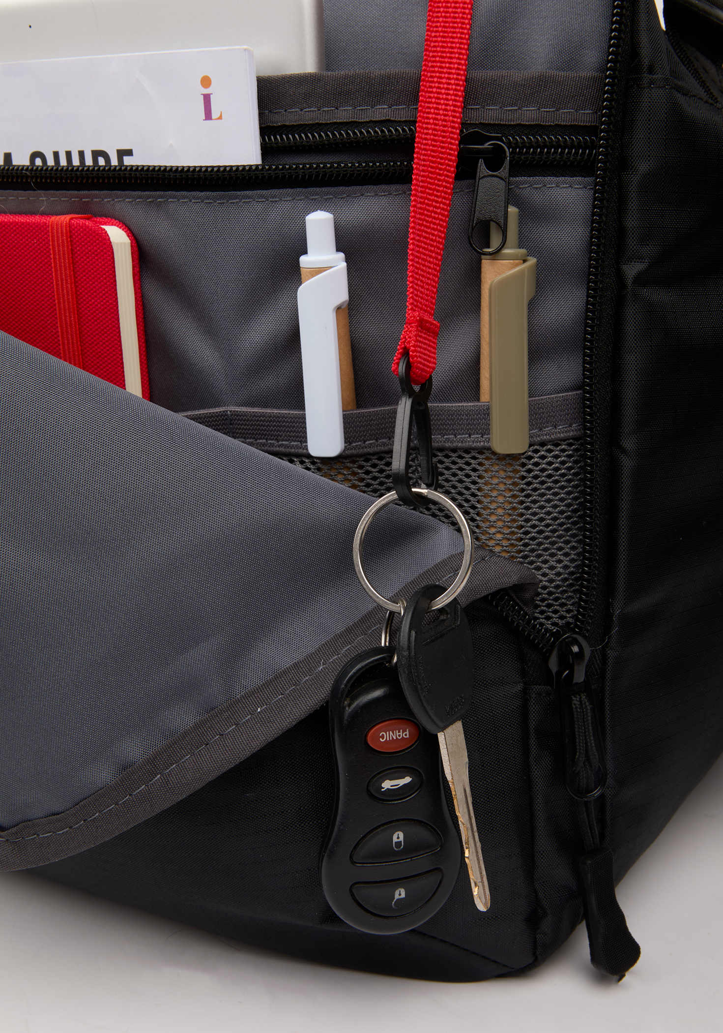 Picture of Elleven Zenith 18" Recycled Duffle Bag