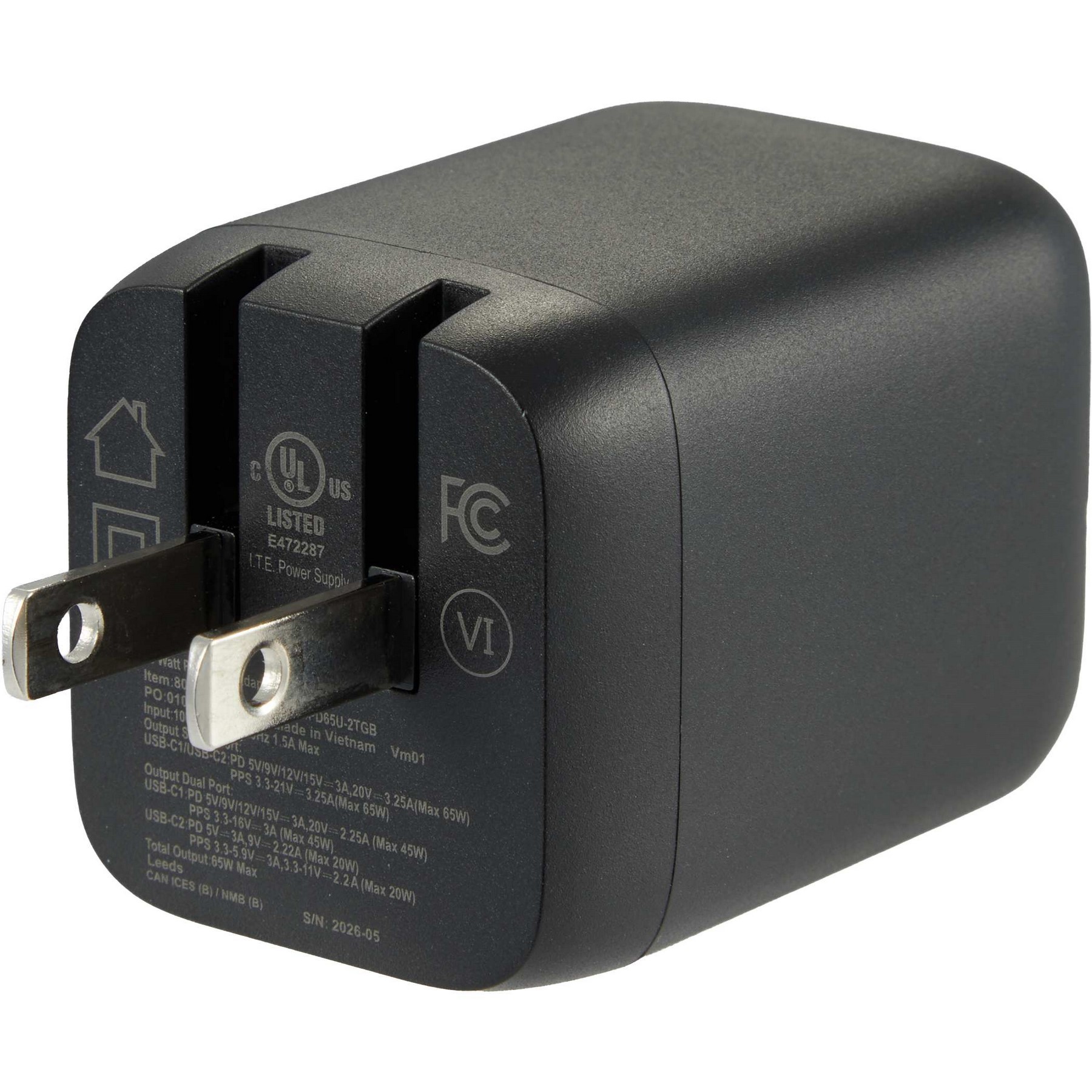 Picture of High Sierra 65W USB Wall Charger and Cable Kit