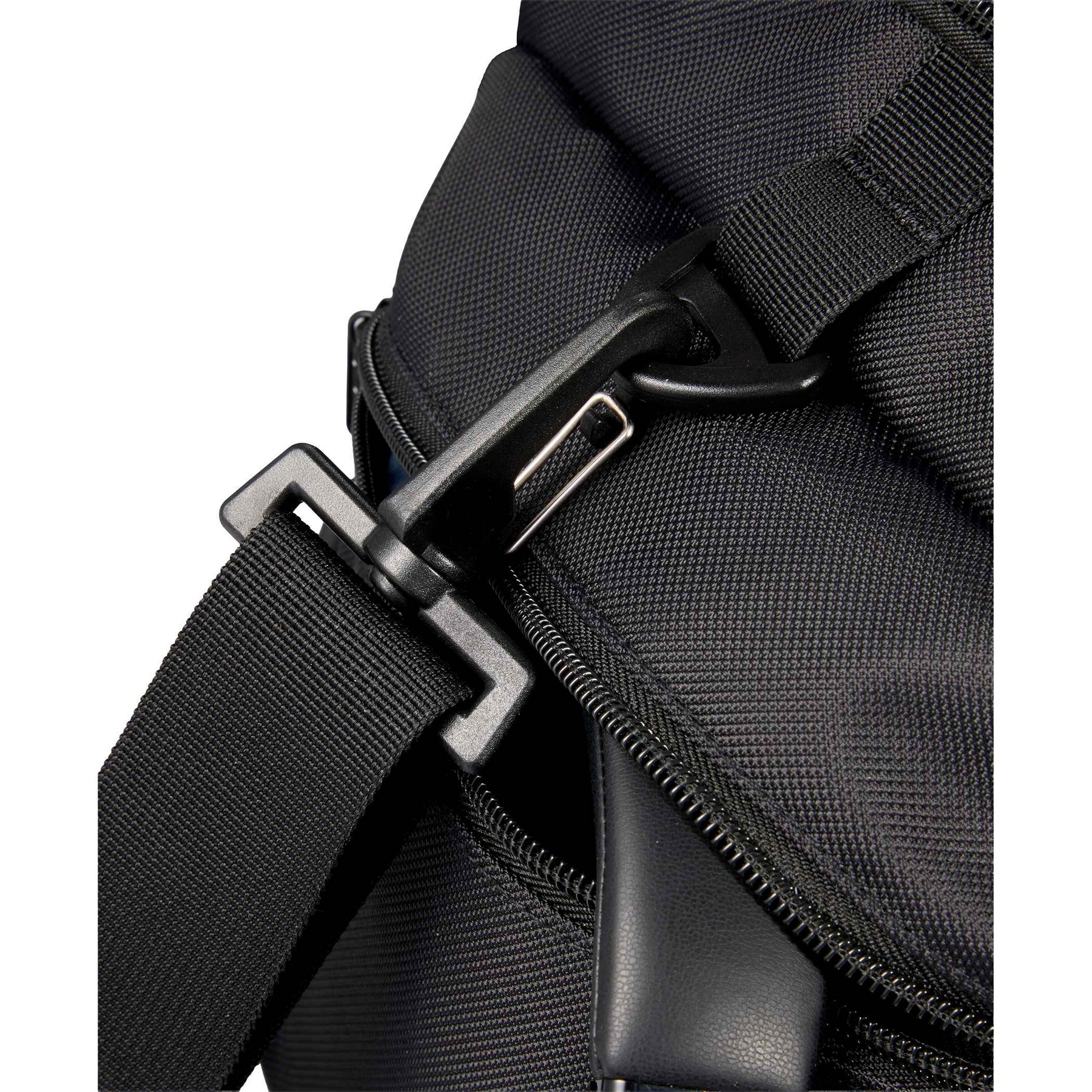 Picture of High Sierra Trekpoint Flap Duffle