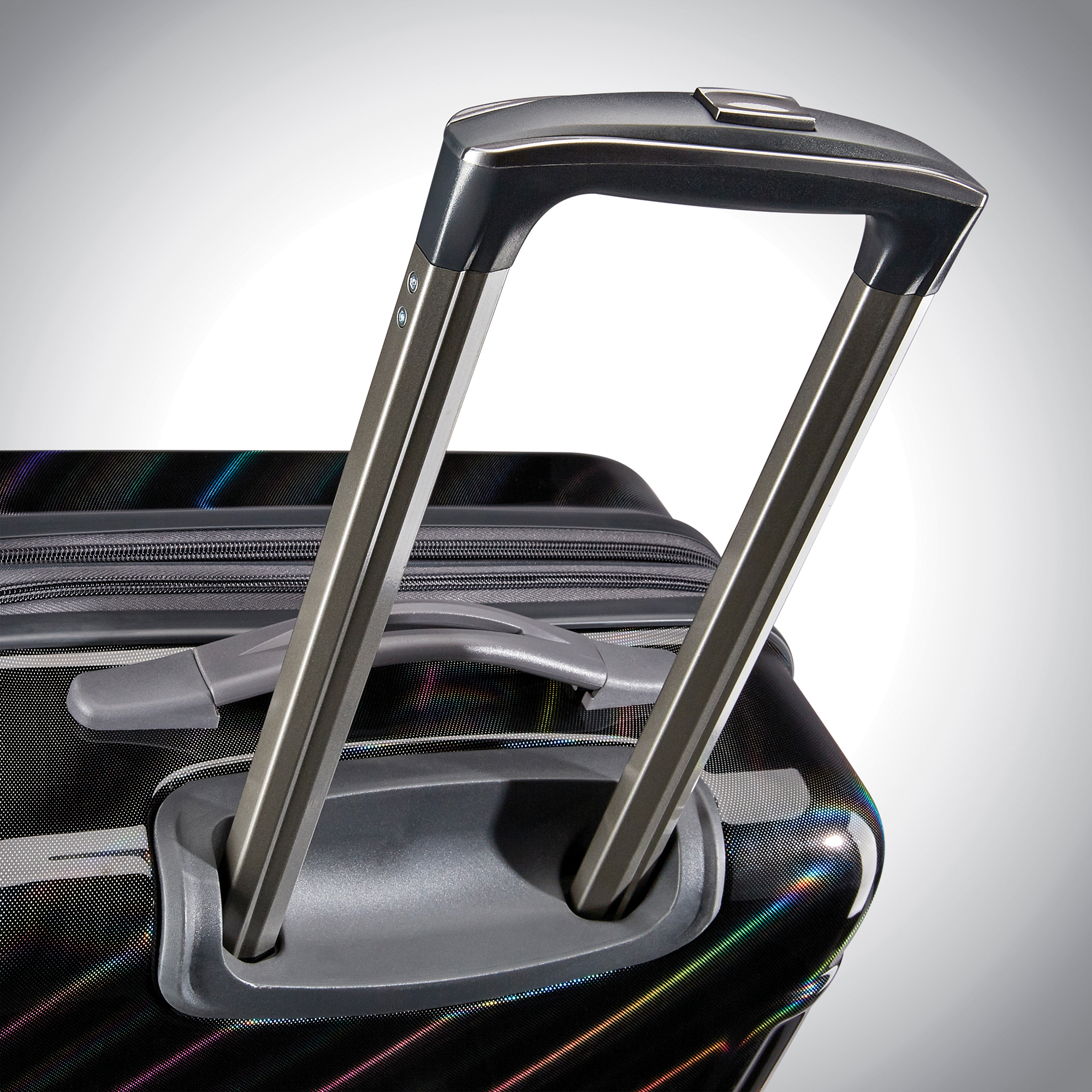 Picture of American Tourister Moonlight 21" Carry-on Spinner - Iridescent Black