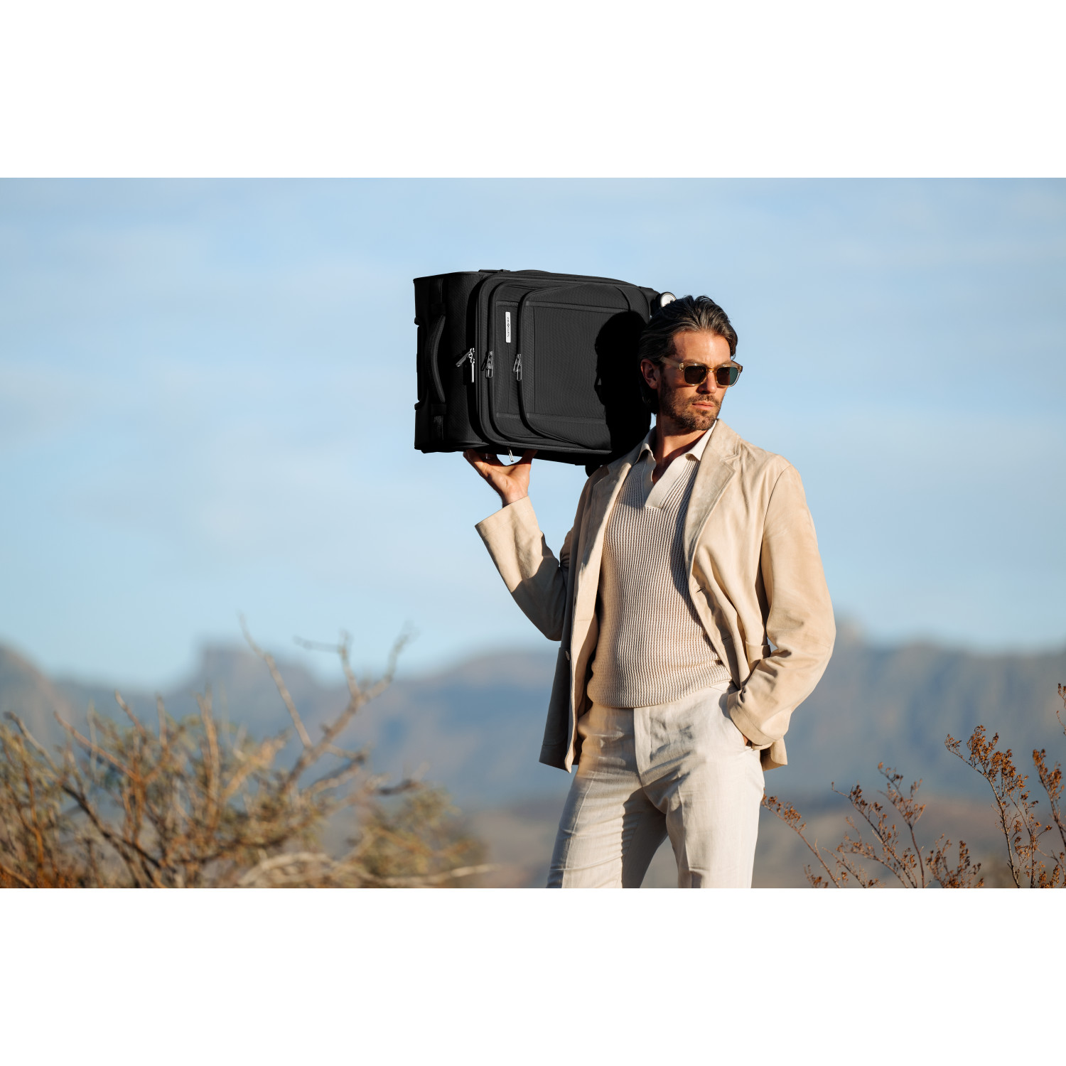 Picture of Samsonite UpLIFT Softside Carry-on Spinner - Black