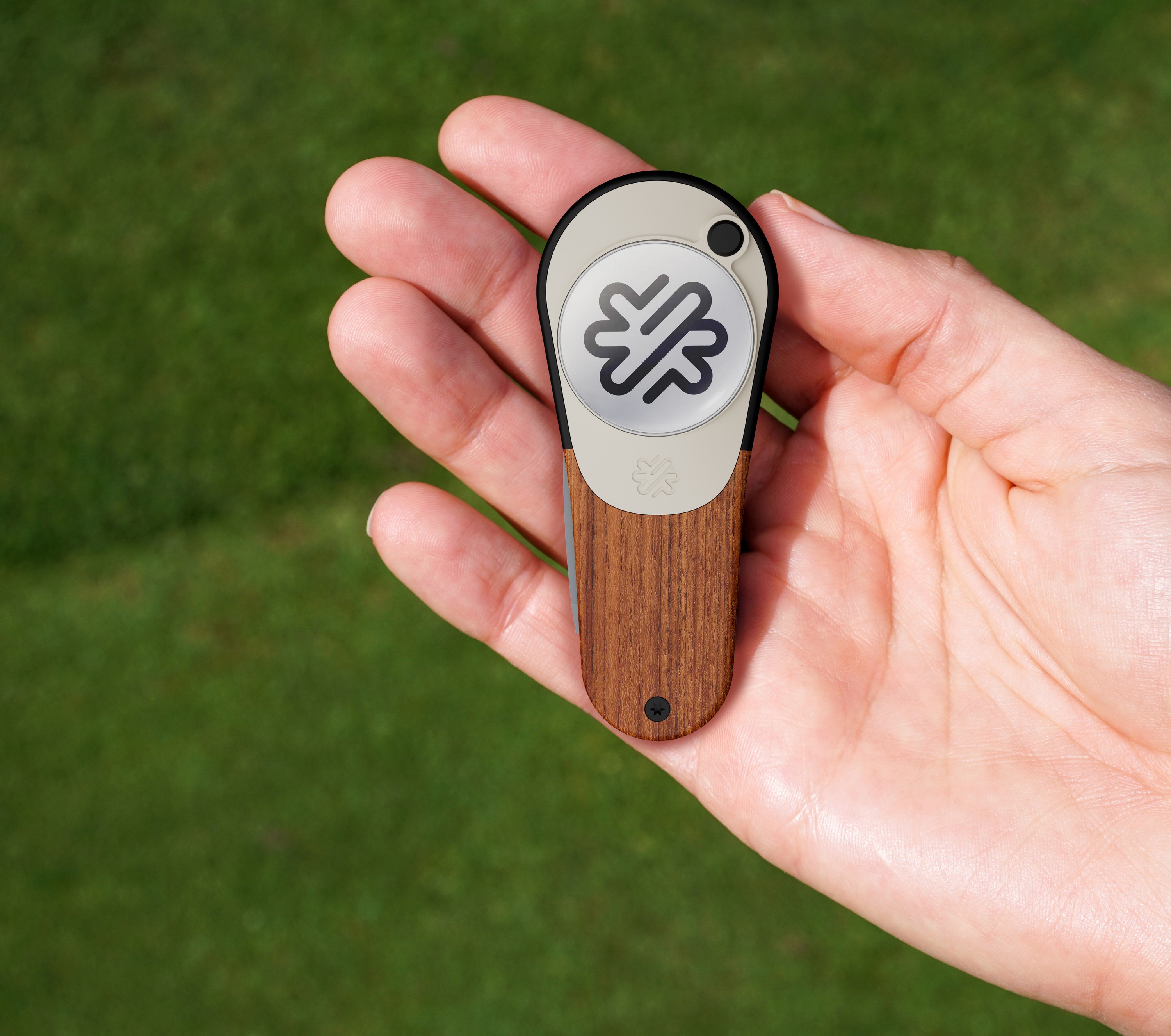 Picture of Pitchfix Woodie Golf Divot Tool