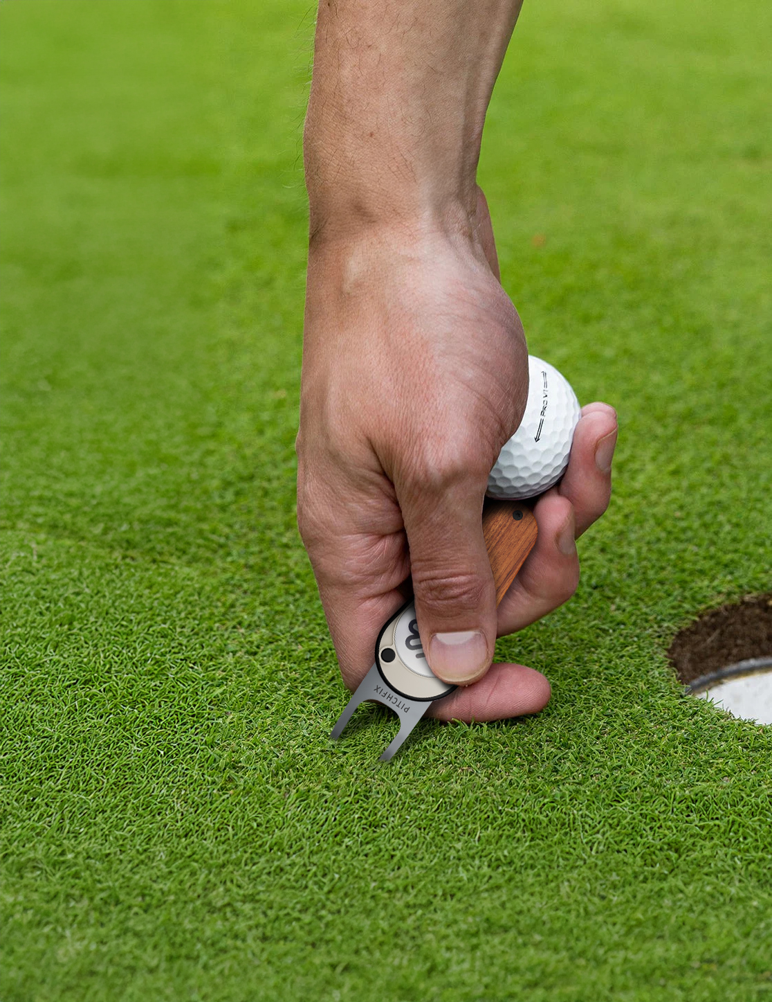 Picture of Pitchfix Woodie Golf Divot Tool